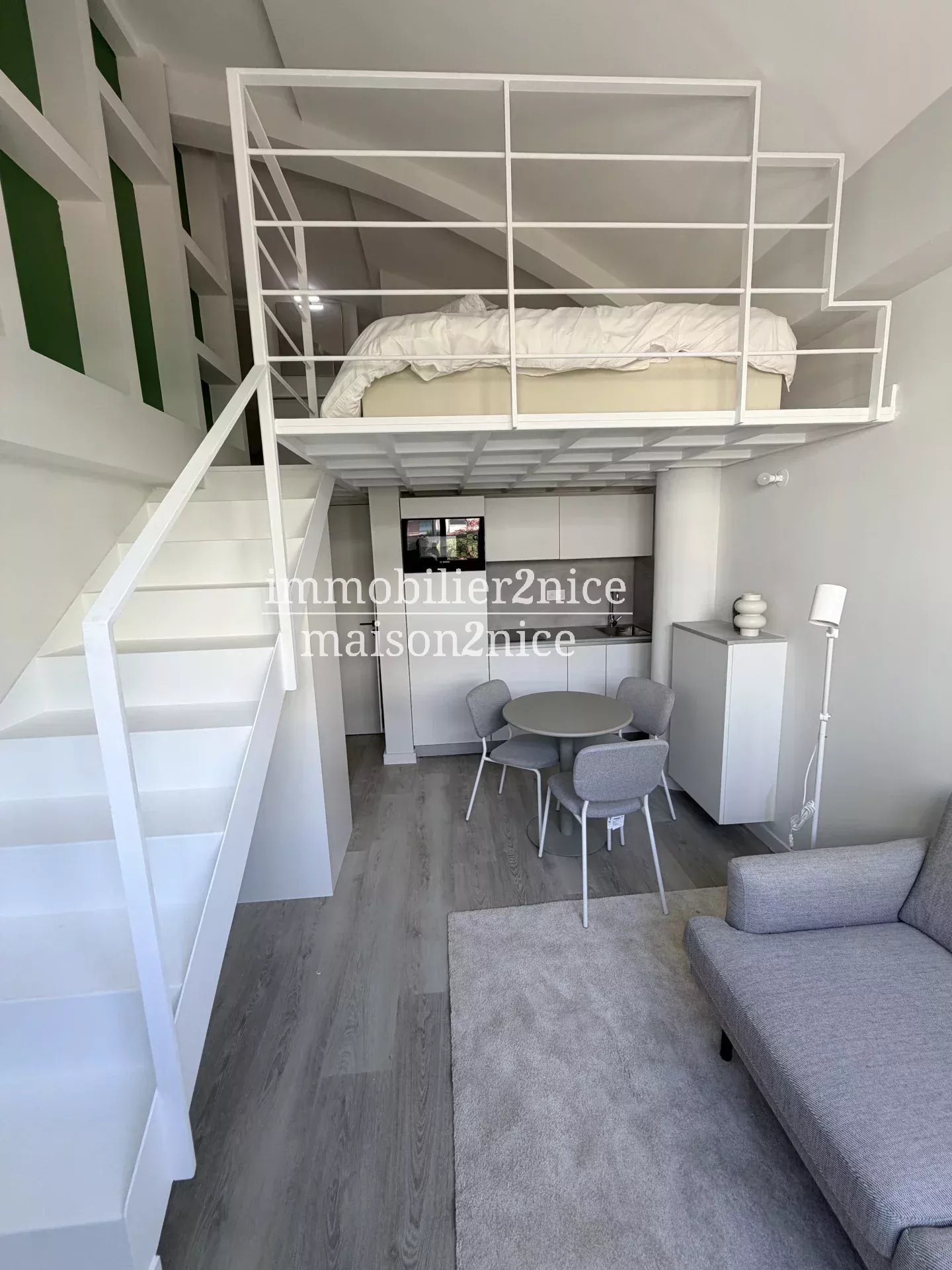 Agence immobilière de 