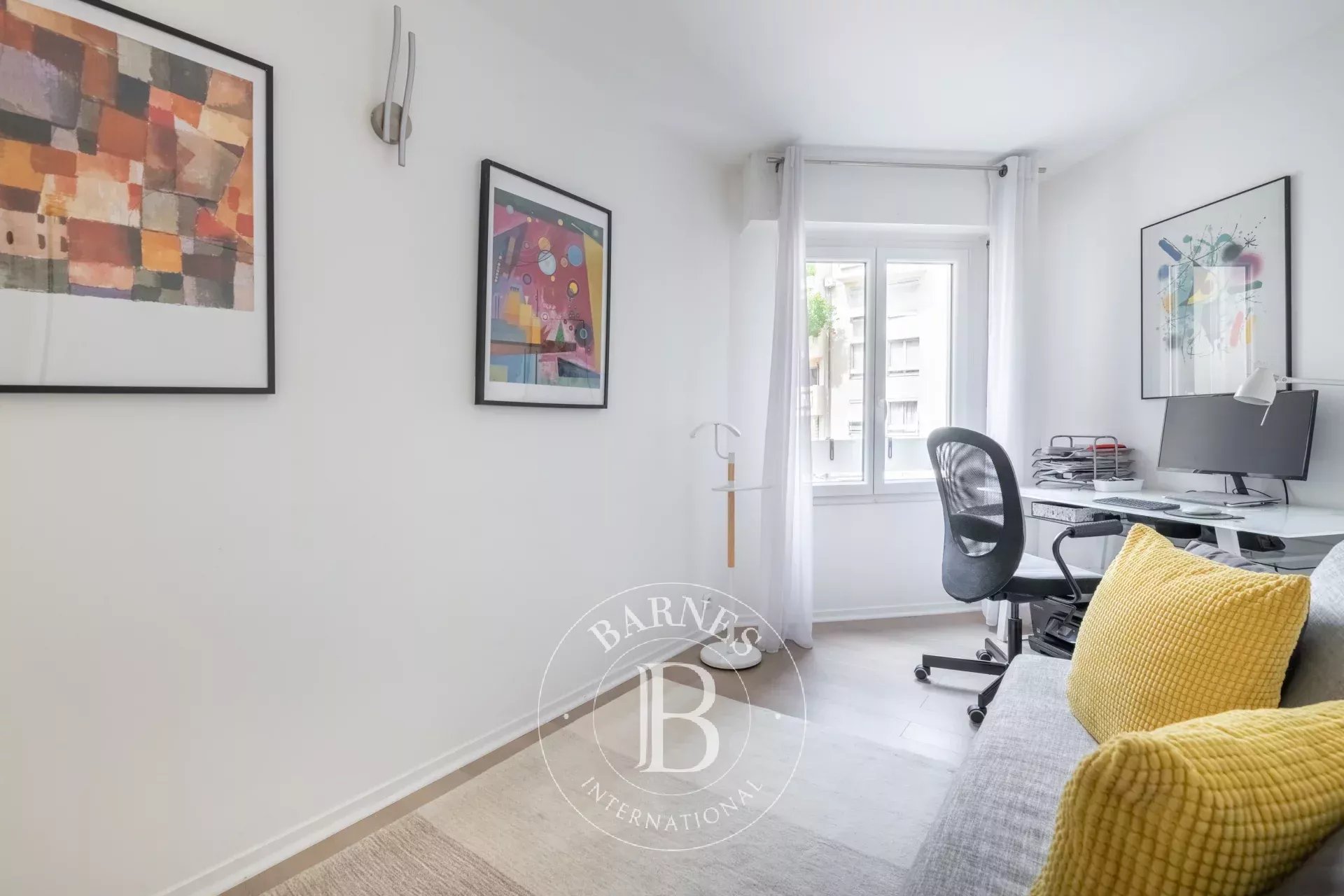 Daire Paris 3ème - picture 17