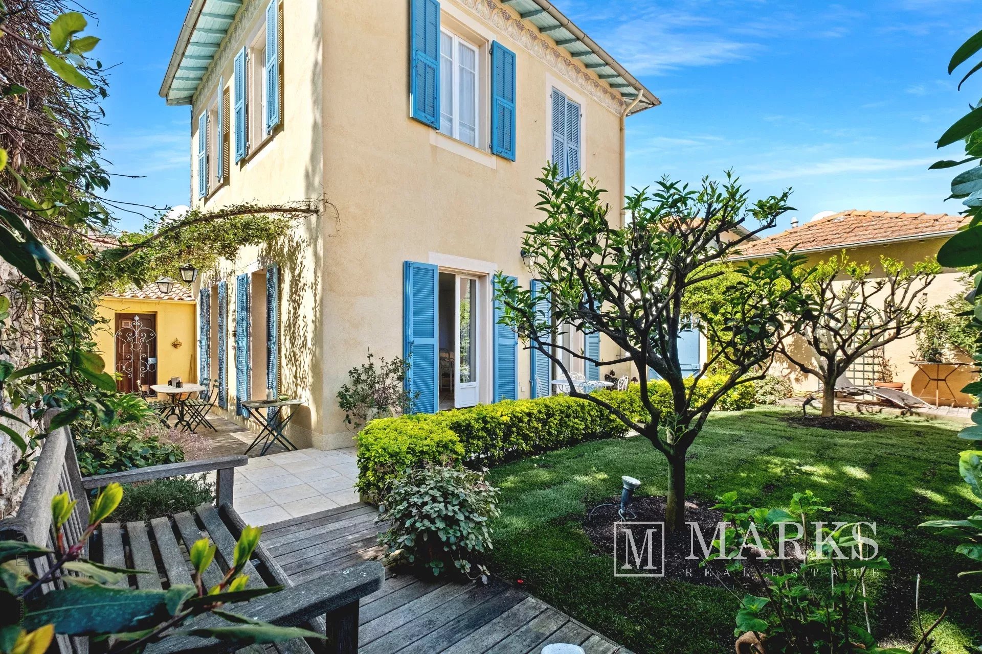 Agence immobilière de 