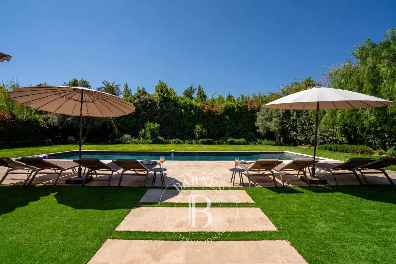Villa Saint-Tropez  -  ref 87043850 (picture 2)