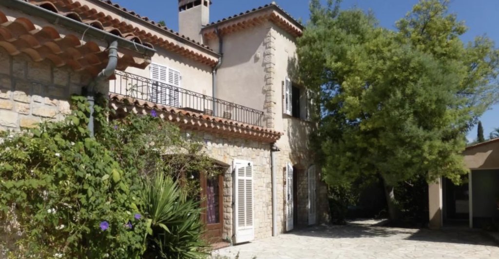 Villa for sale in Mouans-sartoux — 4-room apartment Villa