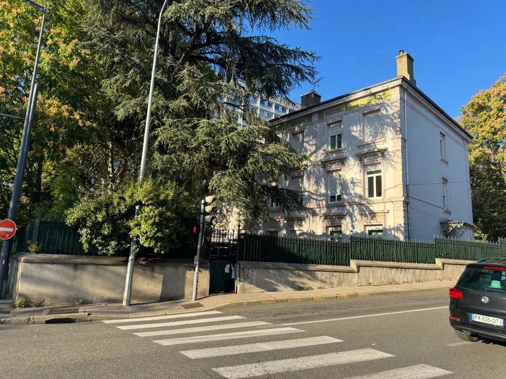 Saint Etienne appartement 18 m2 45000 EUR