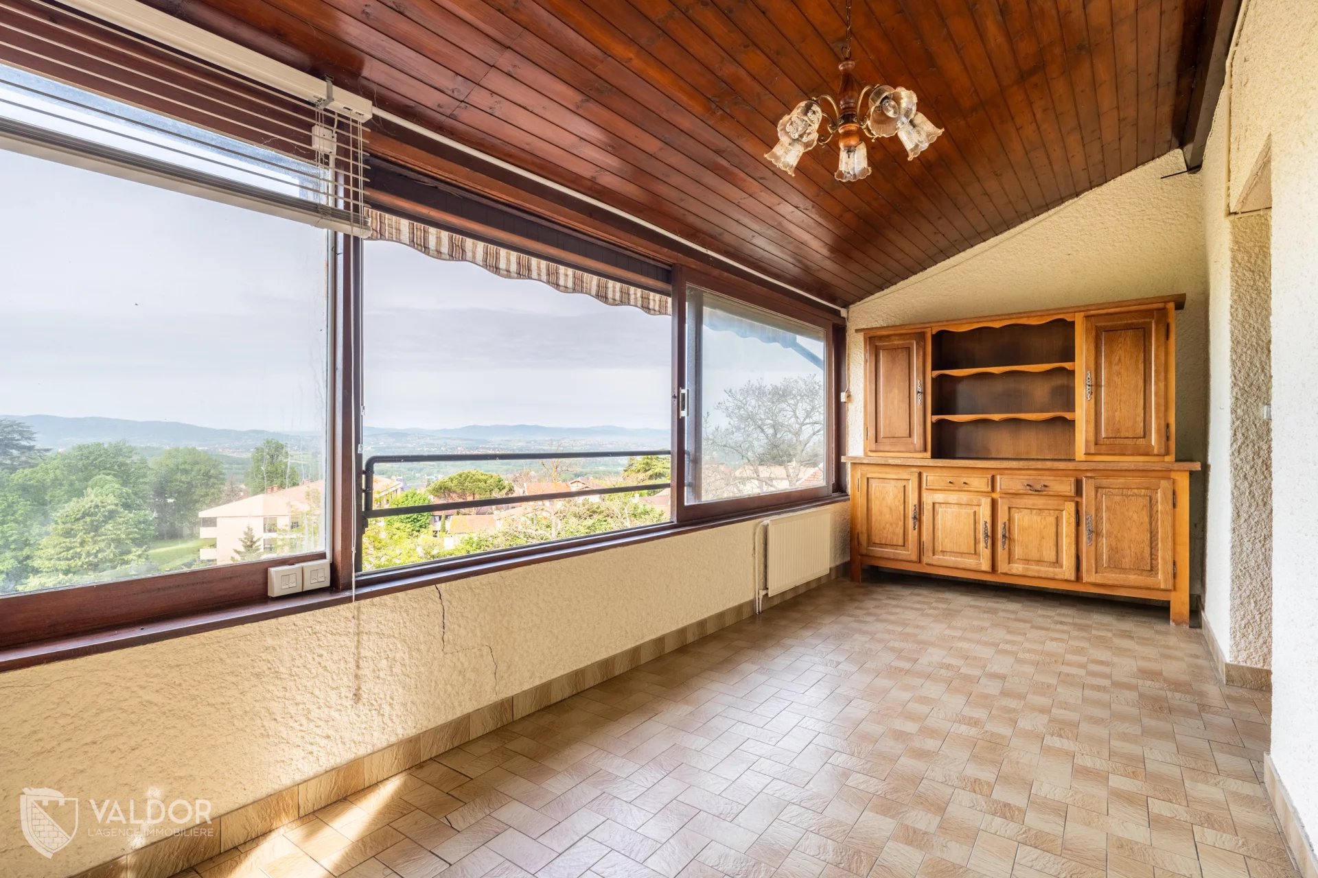 Maison d'environ 90 m² à rénover sur Limonest (69760)