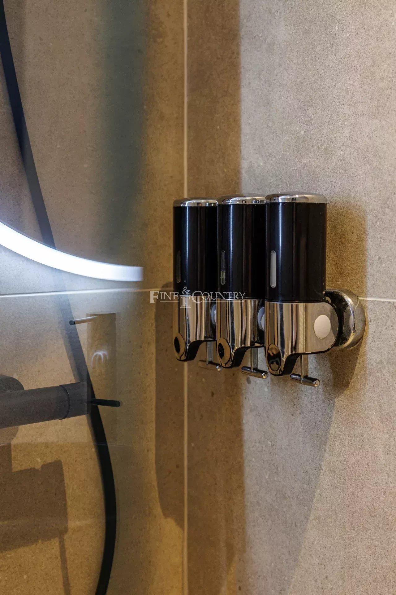 Photo of For Sale – 2-Bedroom Apartment – Cannes Montrose