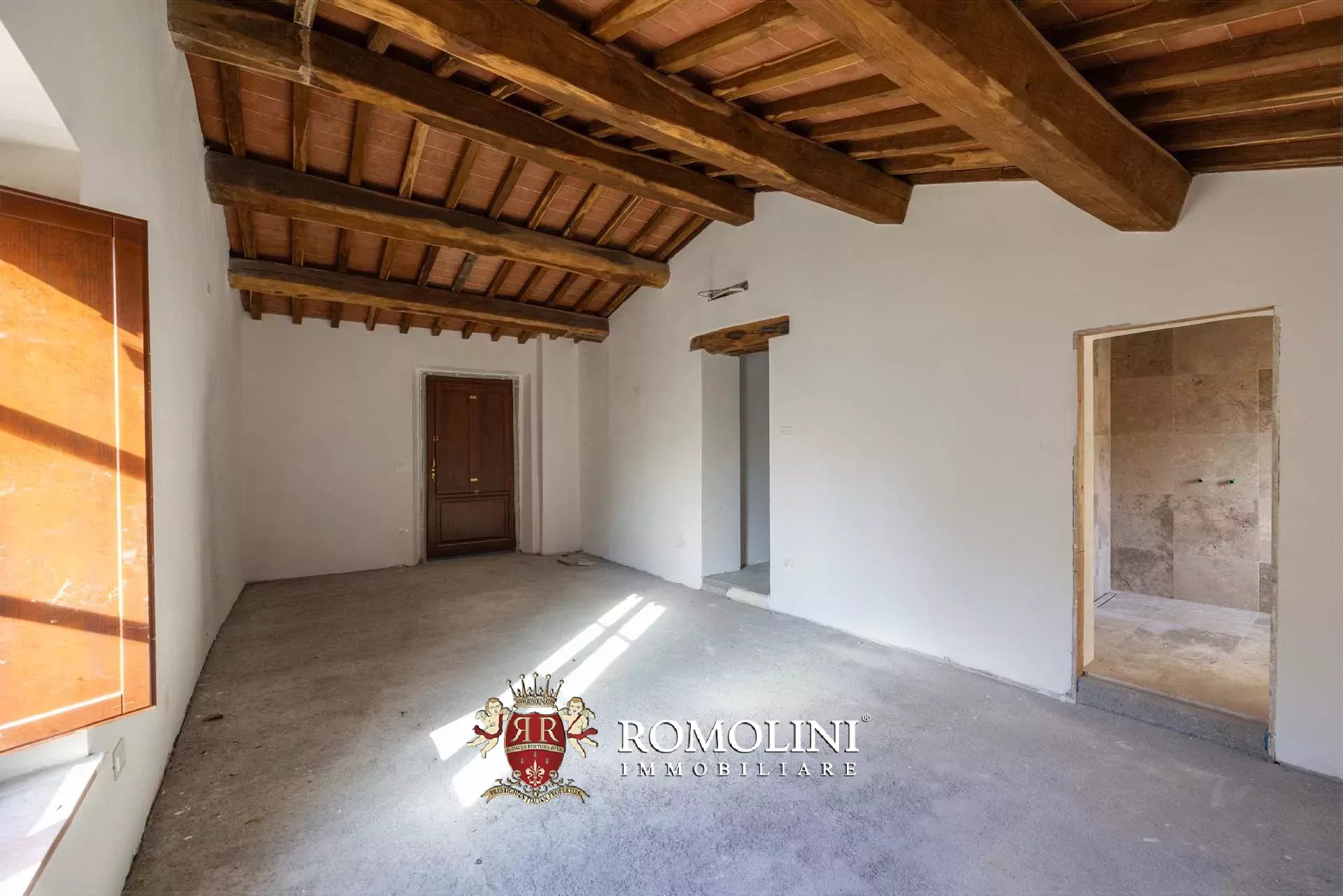 6 Bedroom Villa/Townhouse's Image 28