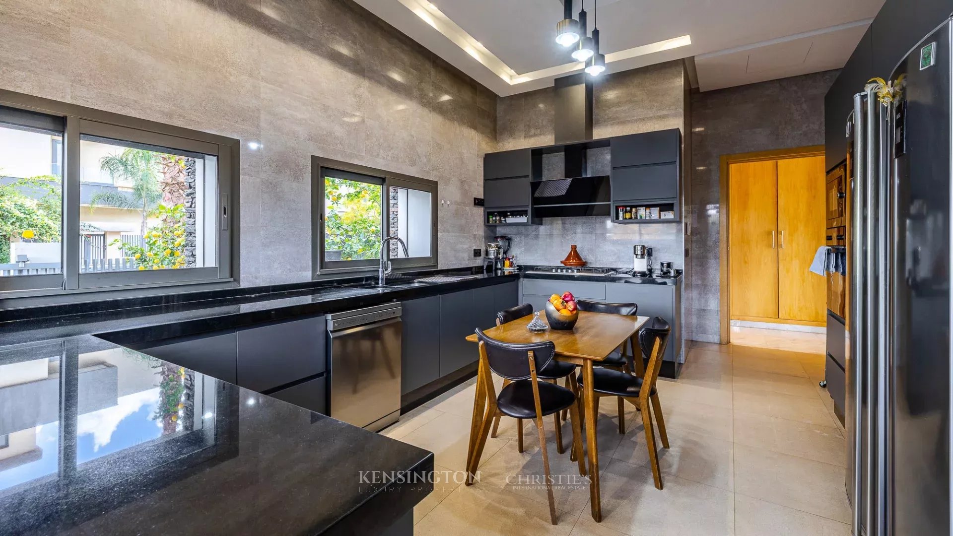 4 Bedroom Villa/Townhouse's Image 11
