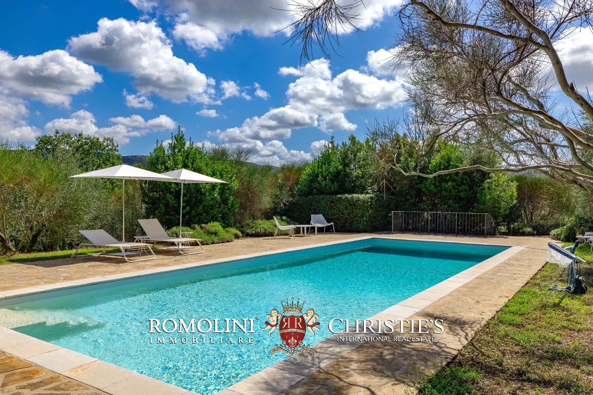 4 Bedroom Villa/Townhouse's Image 15