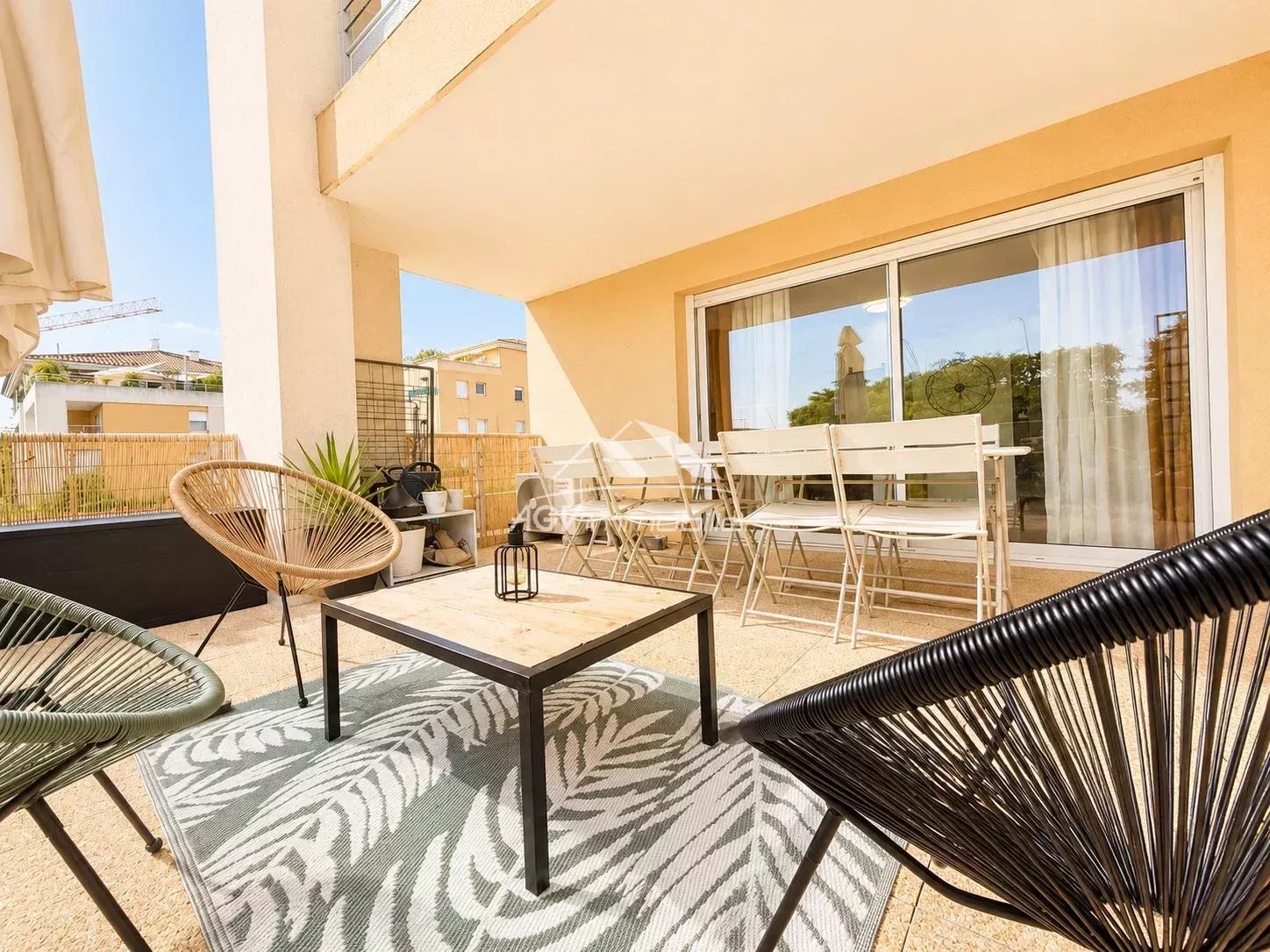 Appartement, résidence sécurisée, 2 chambres + bureau Alès