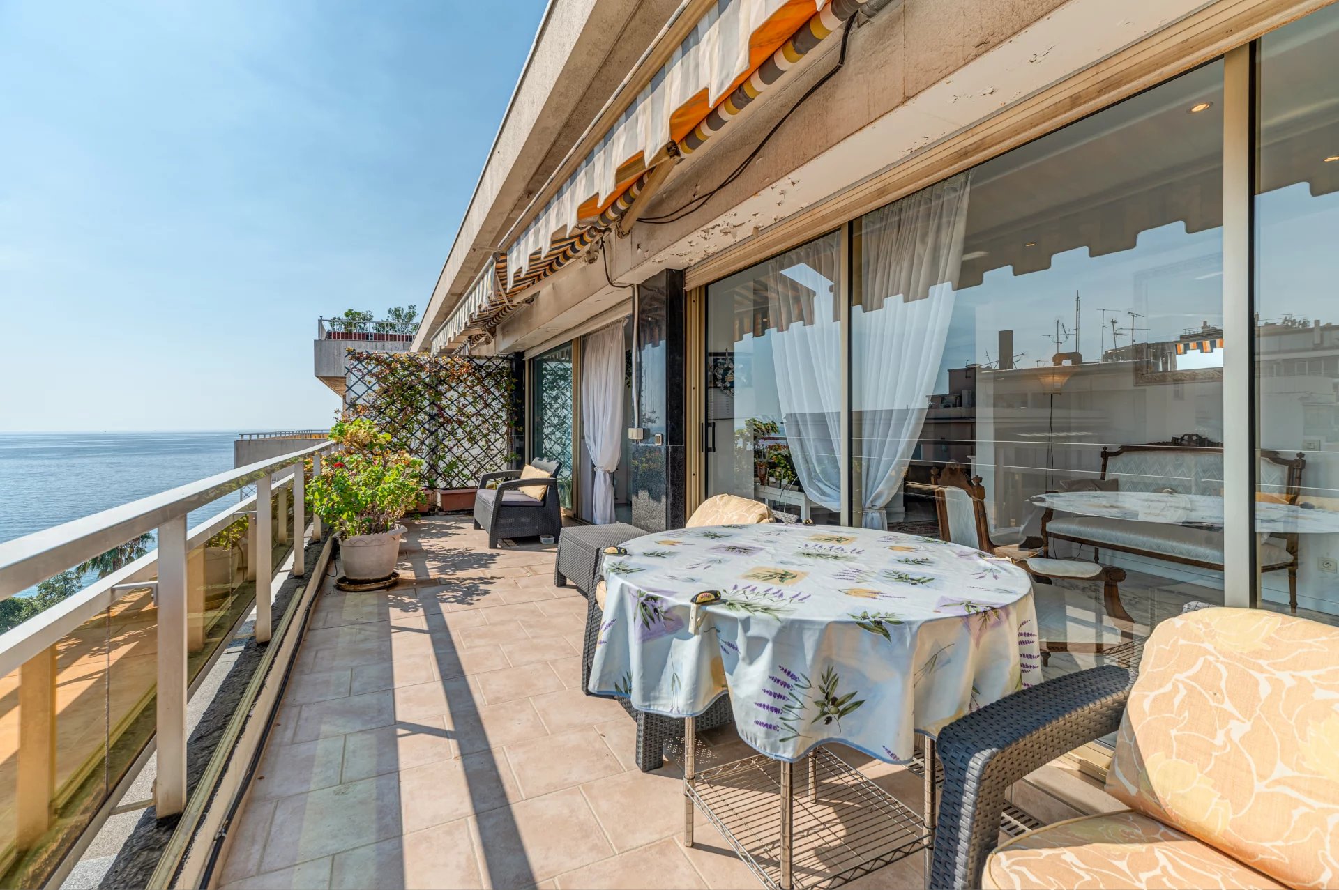 Appartement  - 3 pièces  - 89.38 m2 -  1 390 000 € - À vendre