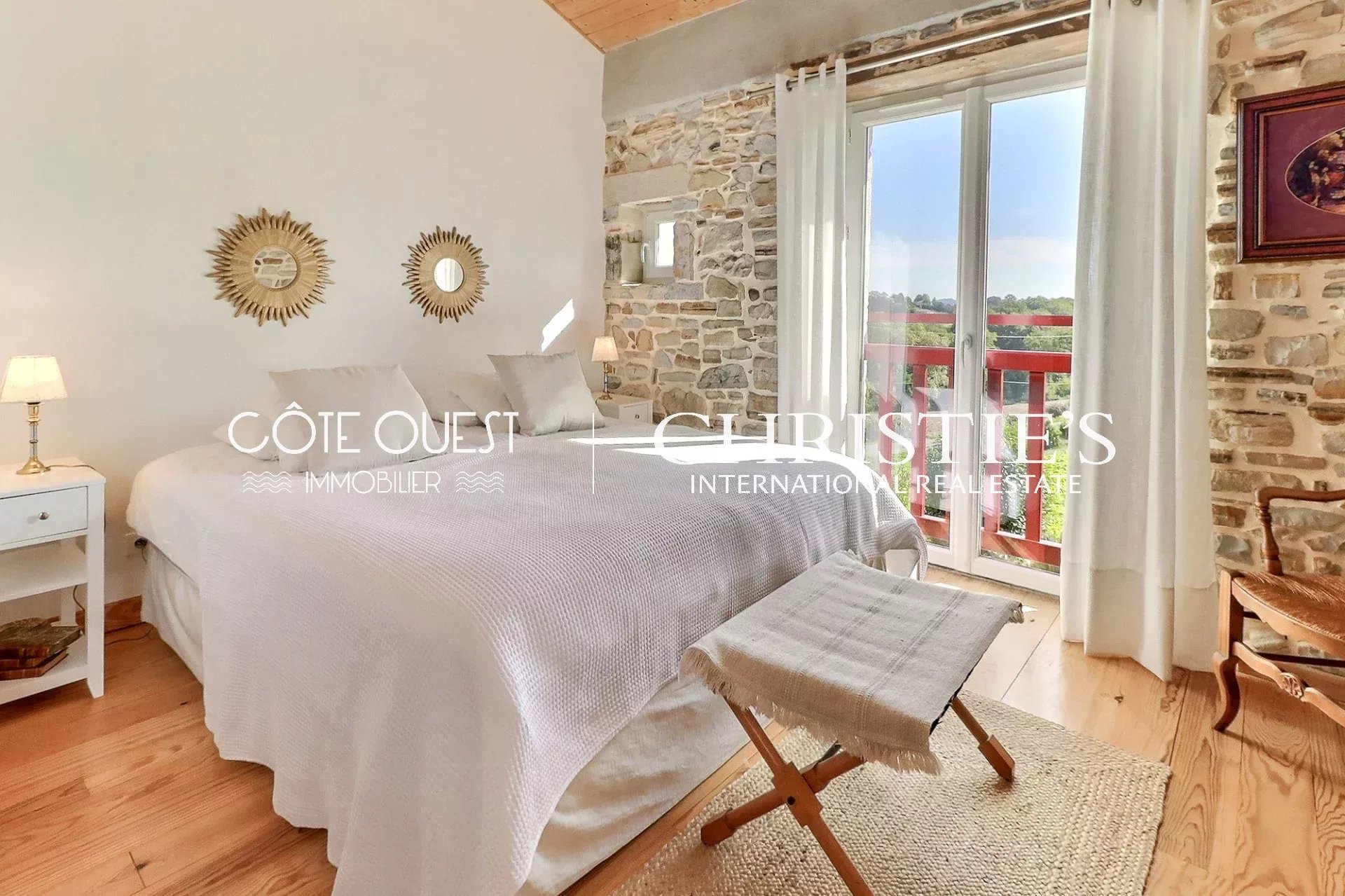 5 Bedroom Villa/Townhouse's Image 12