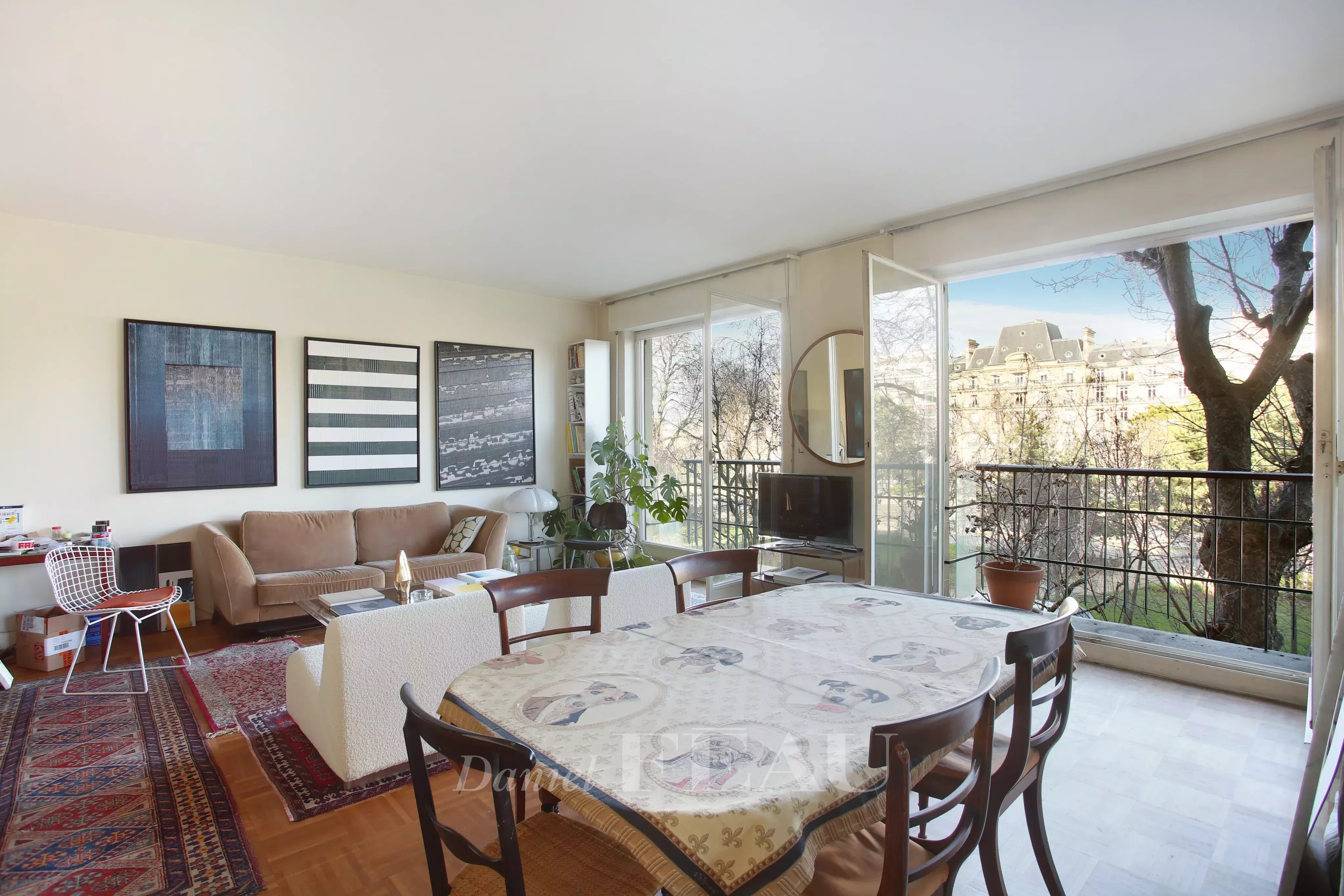 Sale Apartment Paris 16th