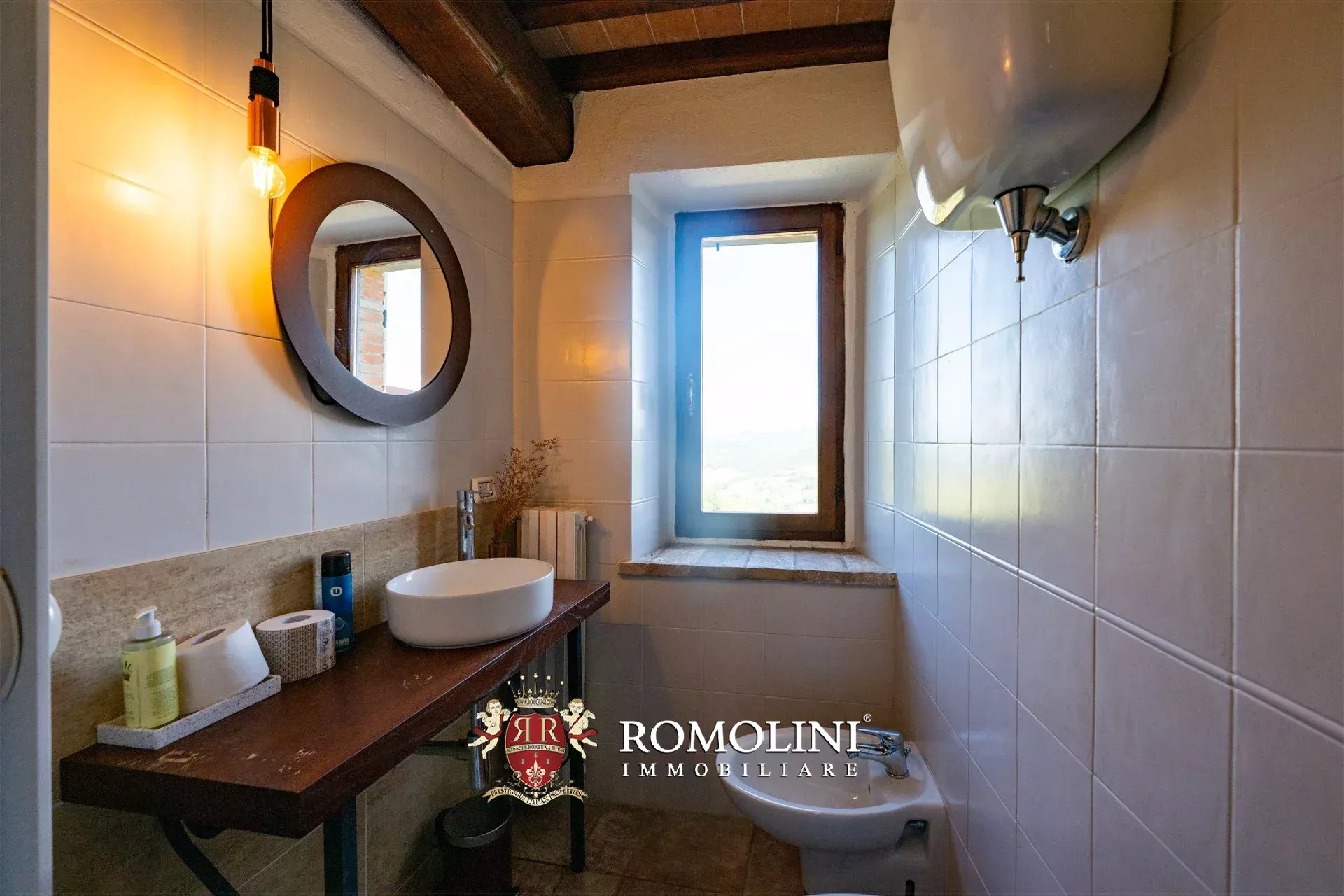10 Bedroom Villa/Townhouse's Image 38