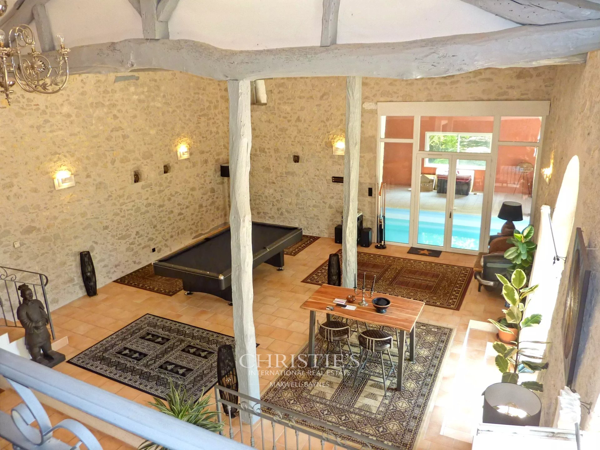 9 Bedroom Villa/Townhouse's Image 7