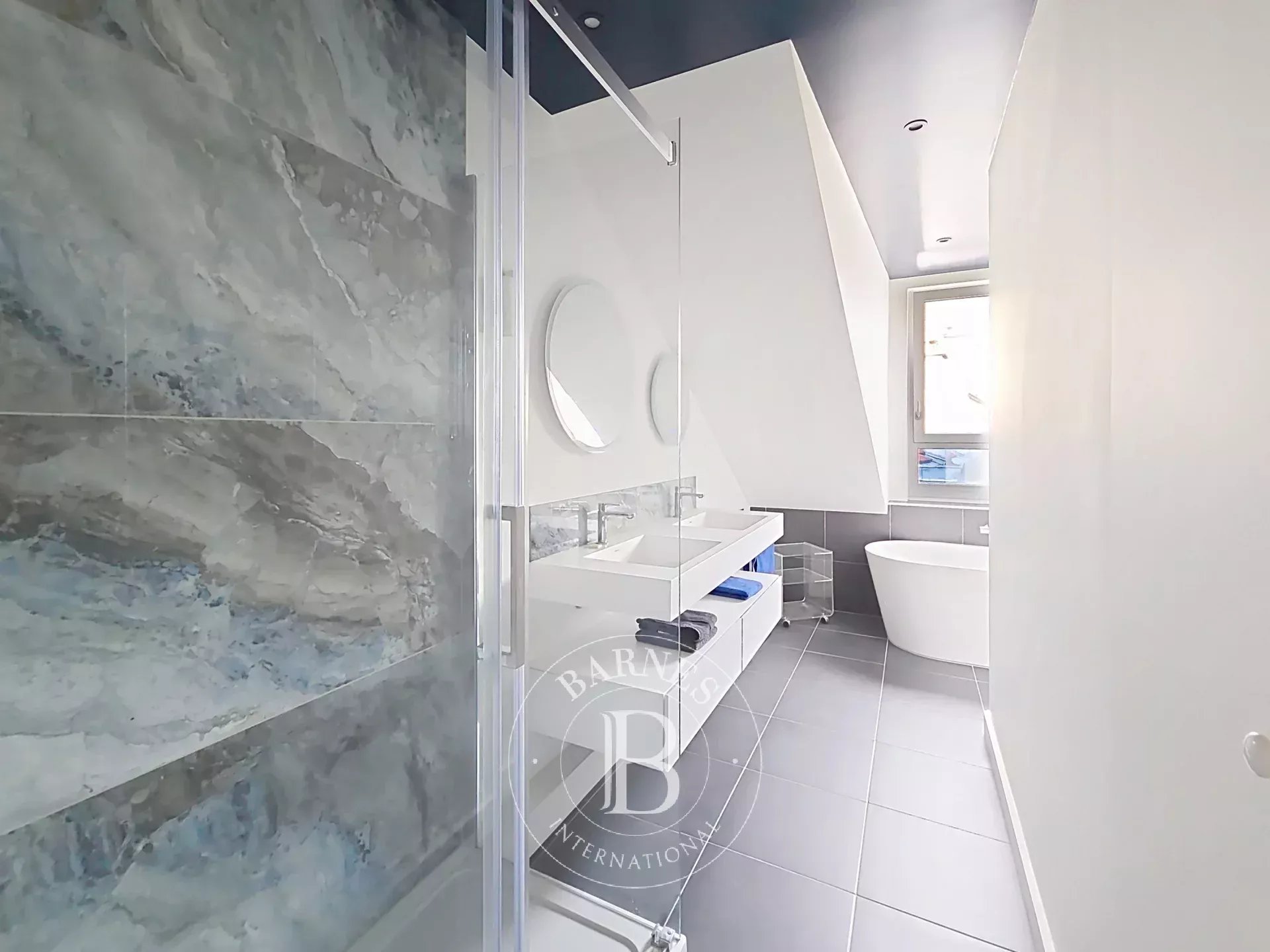 Paris  - Apartment 2 Bedrooms - picture 10