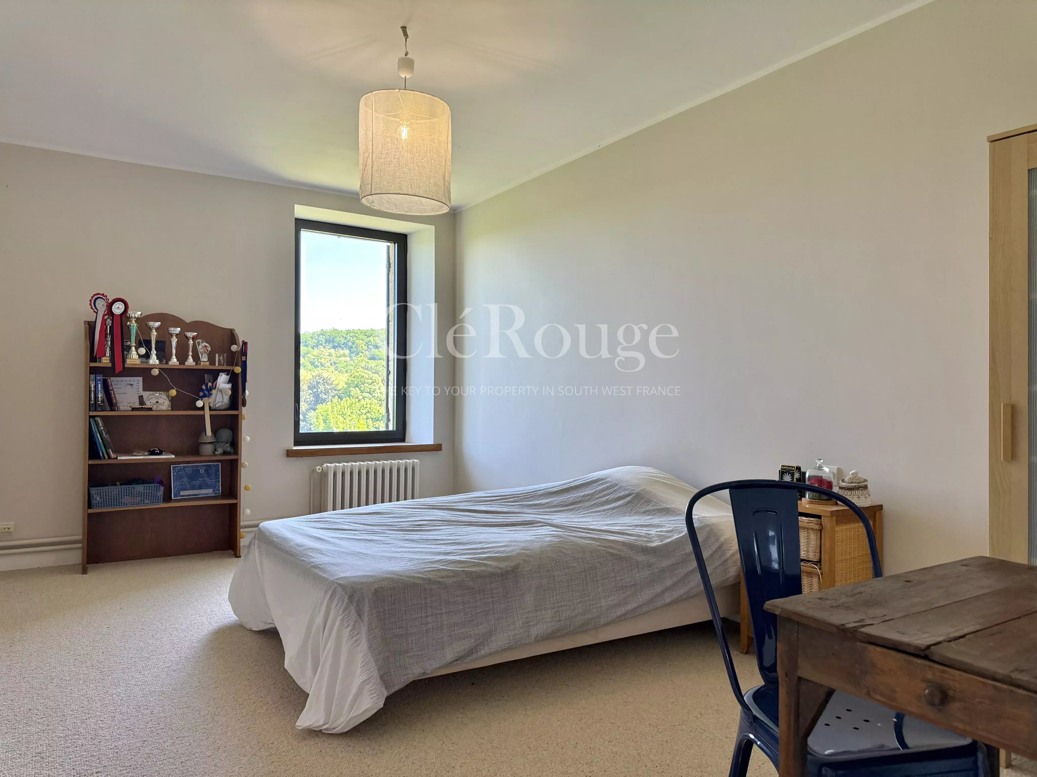 Close to Sainte-Foy-la-Grande – Stunning riverside property on the Dordogne