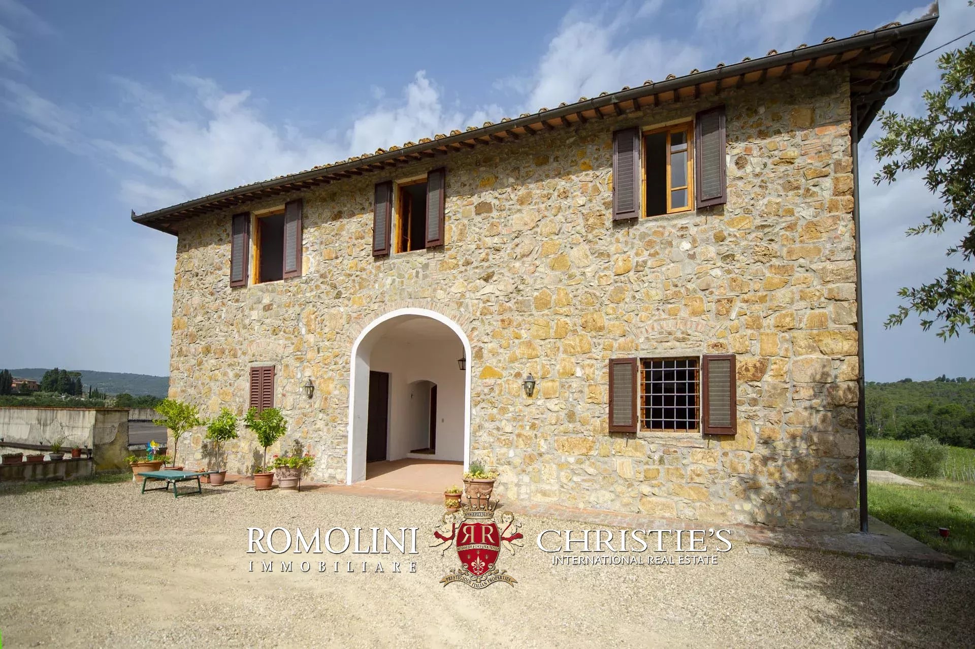6 Bedroom Vineyard's Image 13