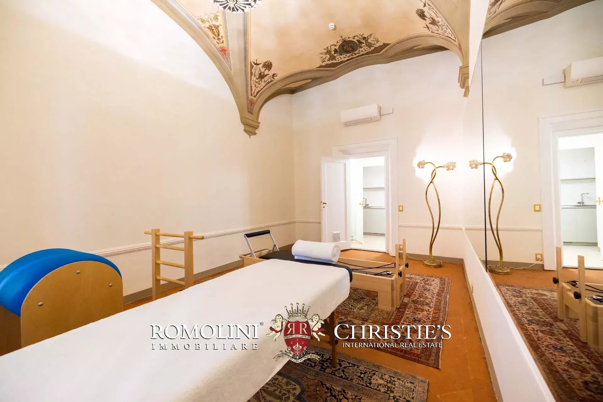 16 Bedroom Villa/Townhouse's Image 148