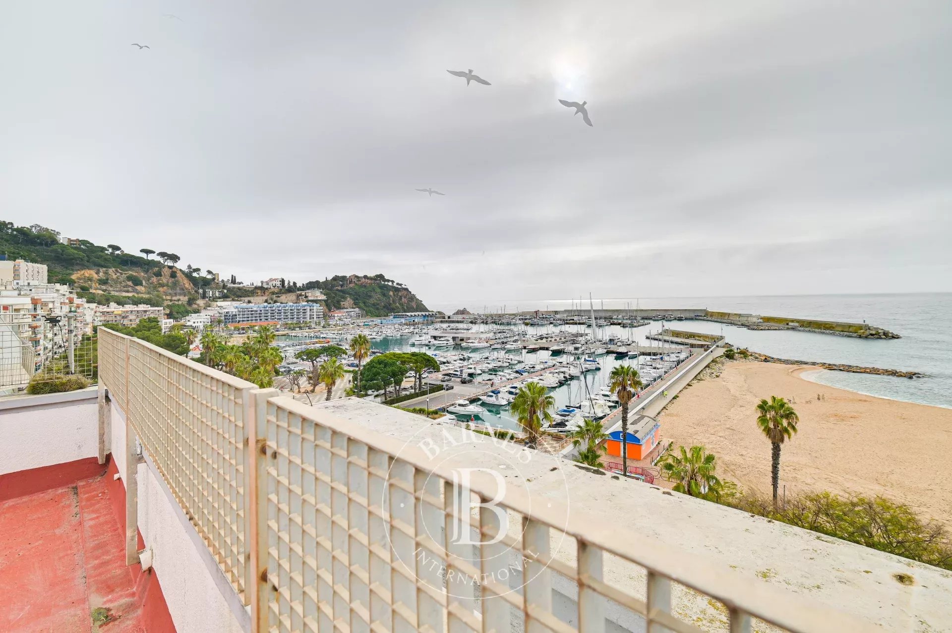 Penthouse avec licence touristique en première ligne de mer à Blanes, Costa Brava - picture 25