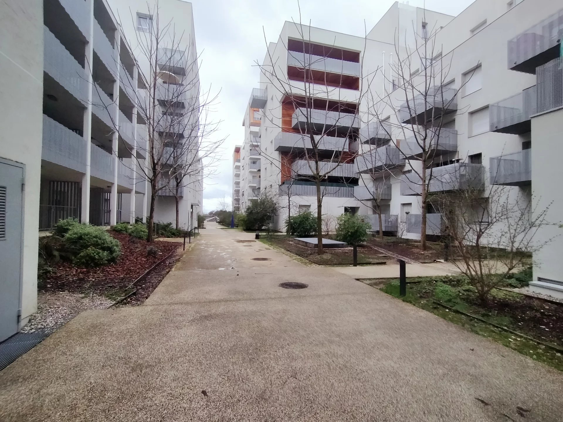 480610 Location Villeurbanne