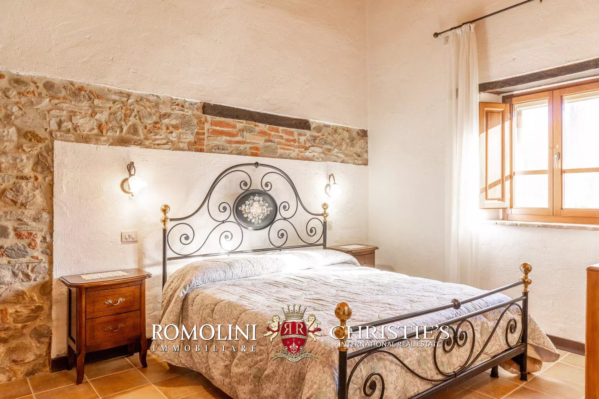 7 Bedroom Villa/Townhouse's Image 82
