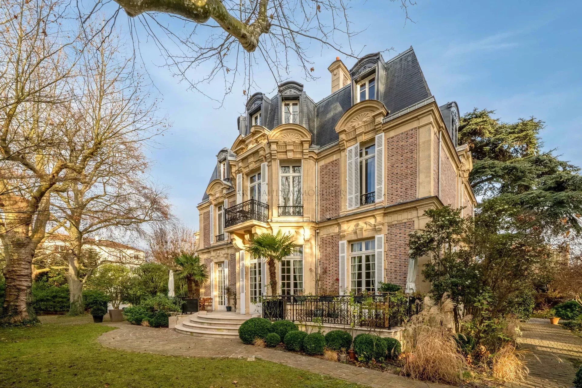 Agence immobilière de 