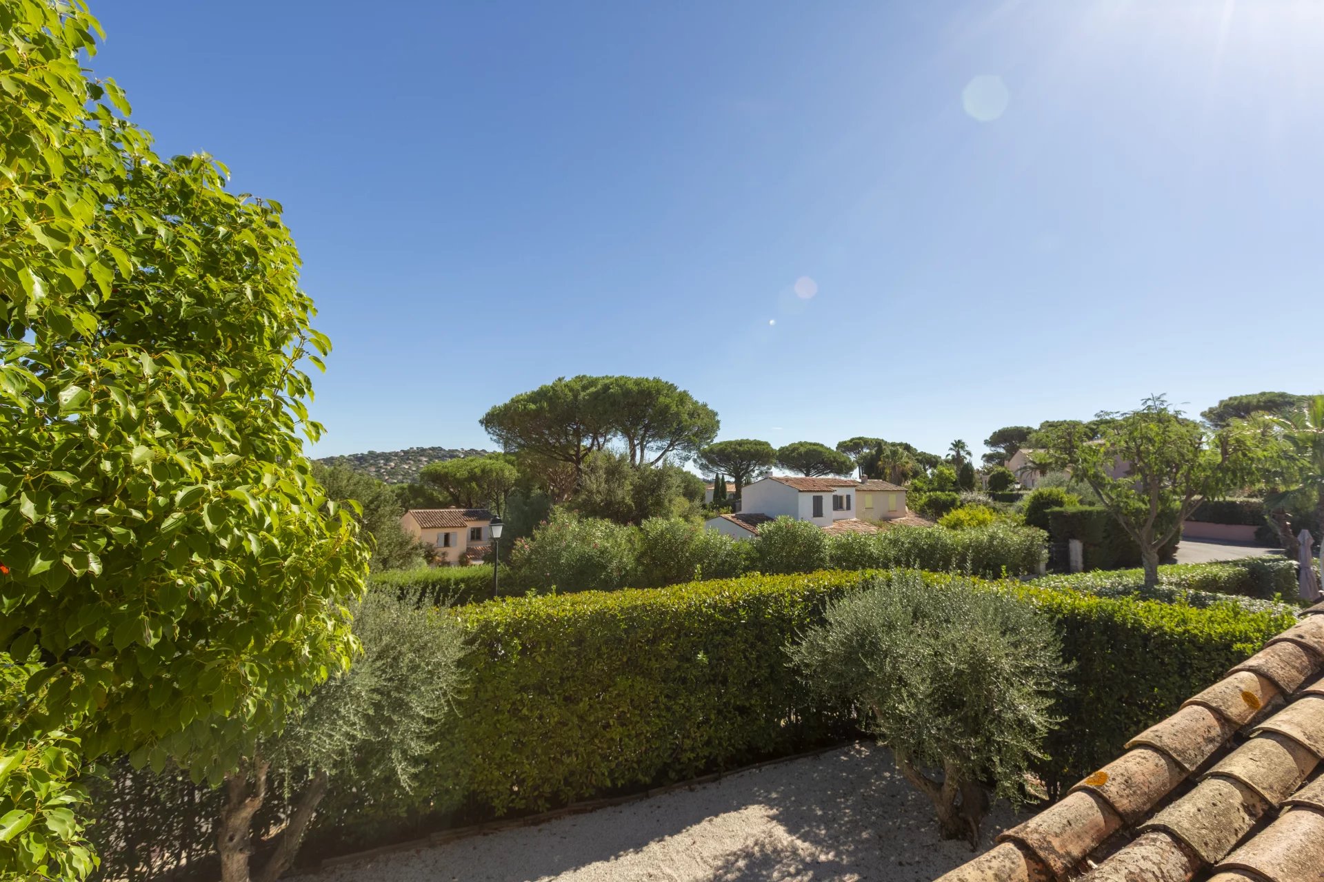 Recent villa in a secure domain - Sainte Maxime