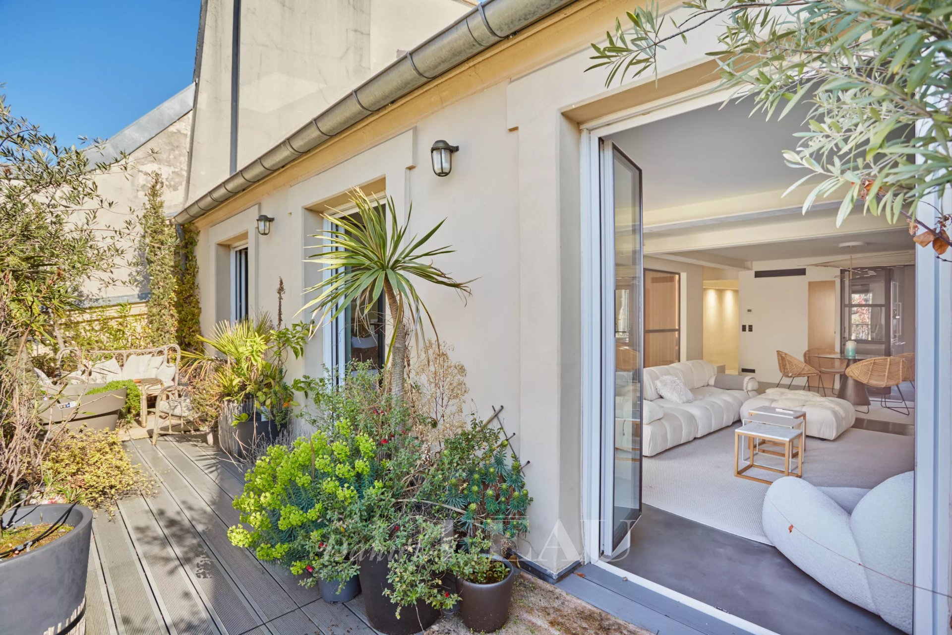 2 Bedroom Apartment/Flat's Image 3