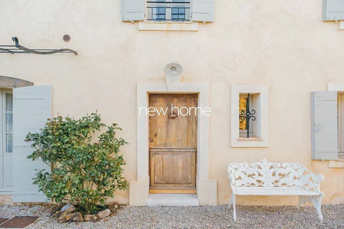 Ancienne ferme de 1850 avec vue panoramique à Tanneron! Un véritable rêve provençal
