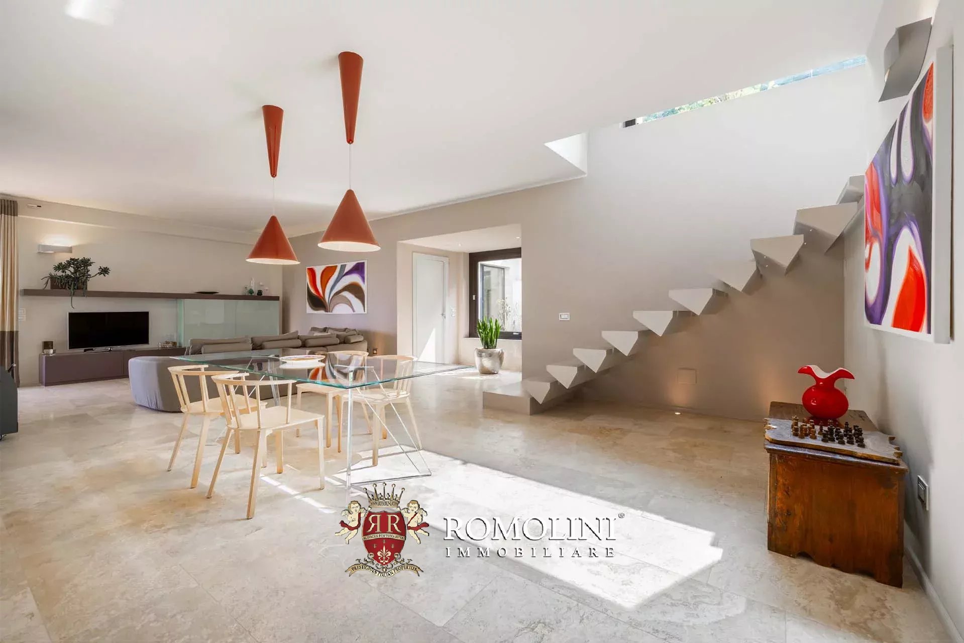 5 Bedroom Villa/Townhouse's Image 20