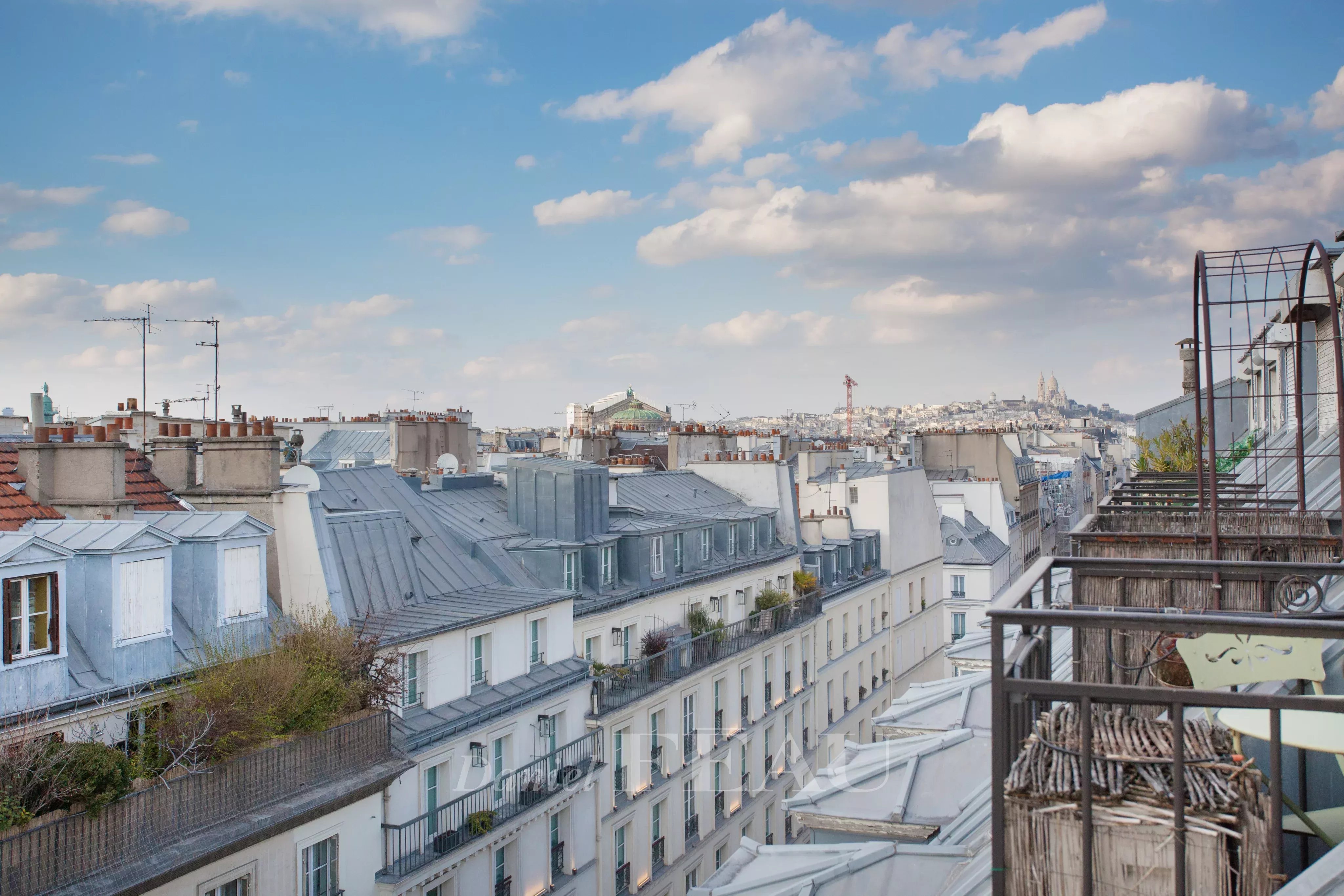 Sale Apartment Paris 1st