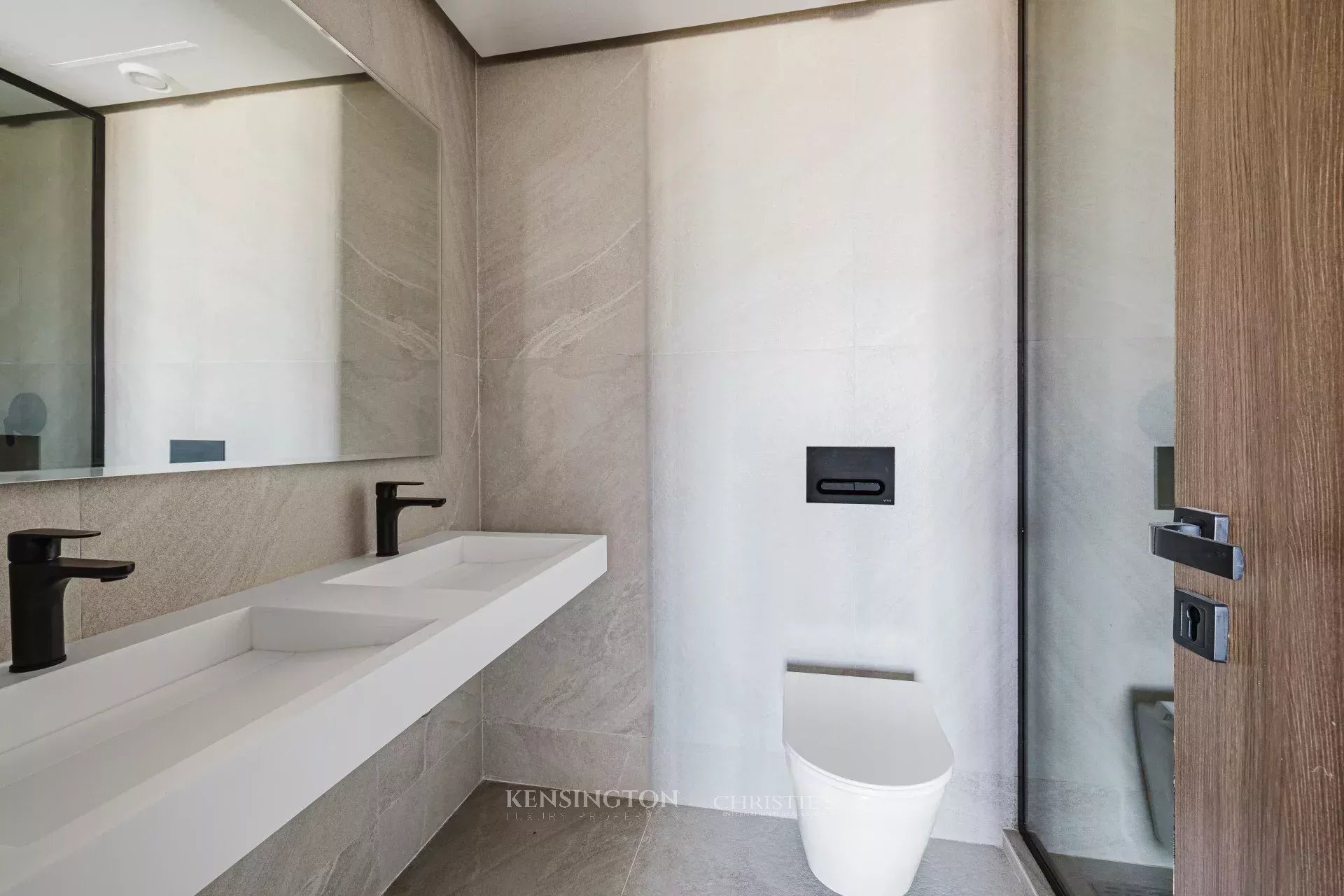 Apartment/Flat's Image 11