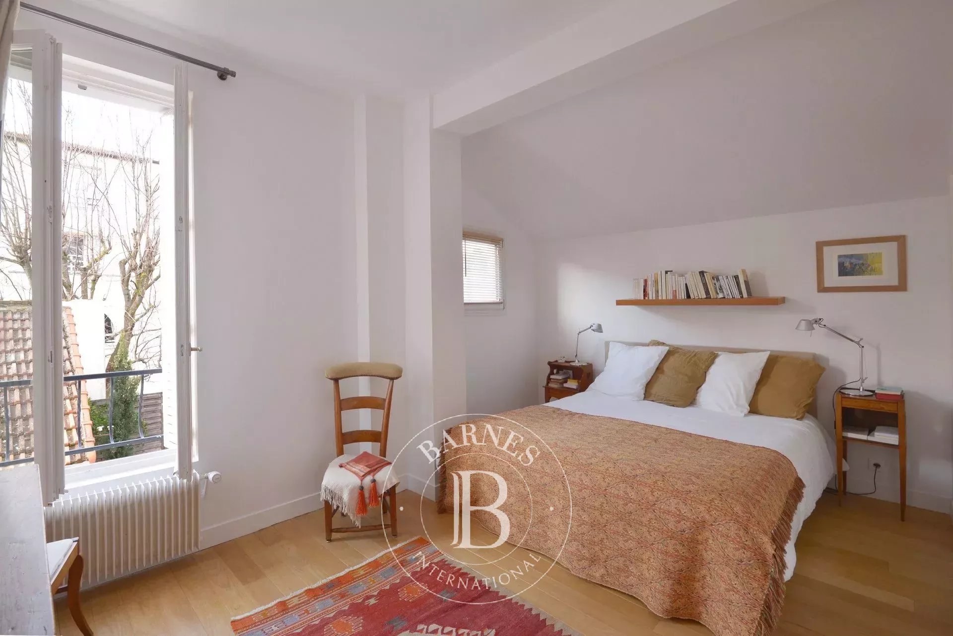 Ev Vanves - picture 12