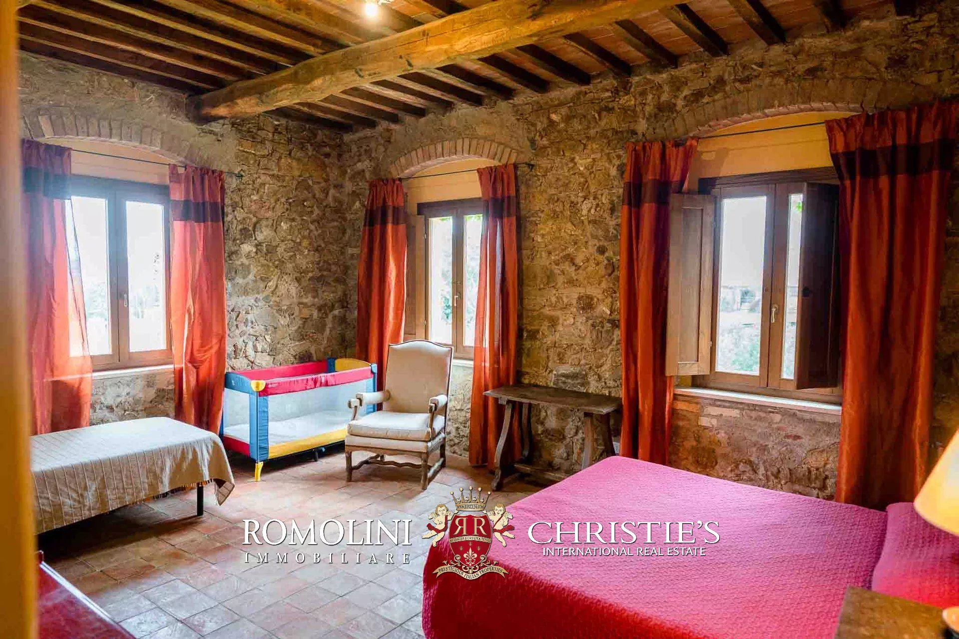 12 Bedroom Villa/Townhouse's Image 34