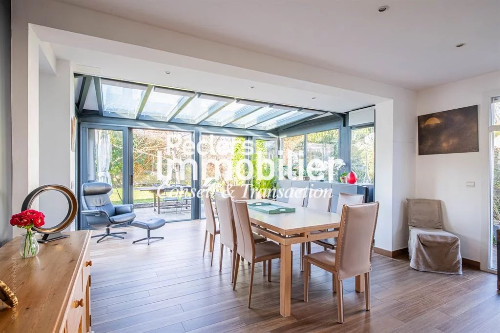 Maison familiale de 8 pièces proche du Bois Préau