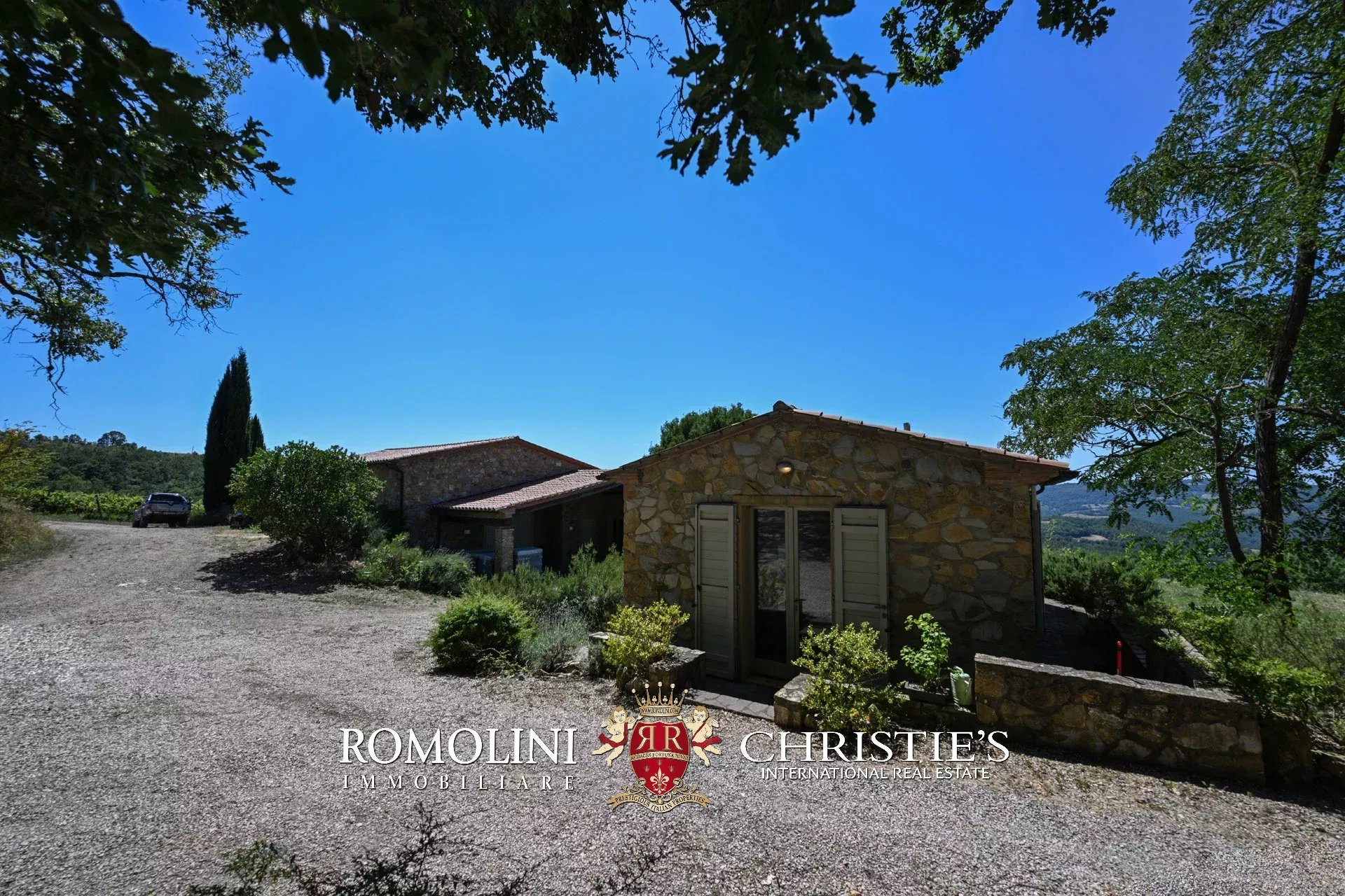 6 Bedroom Vineyard's Image 30