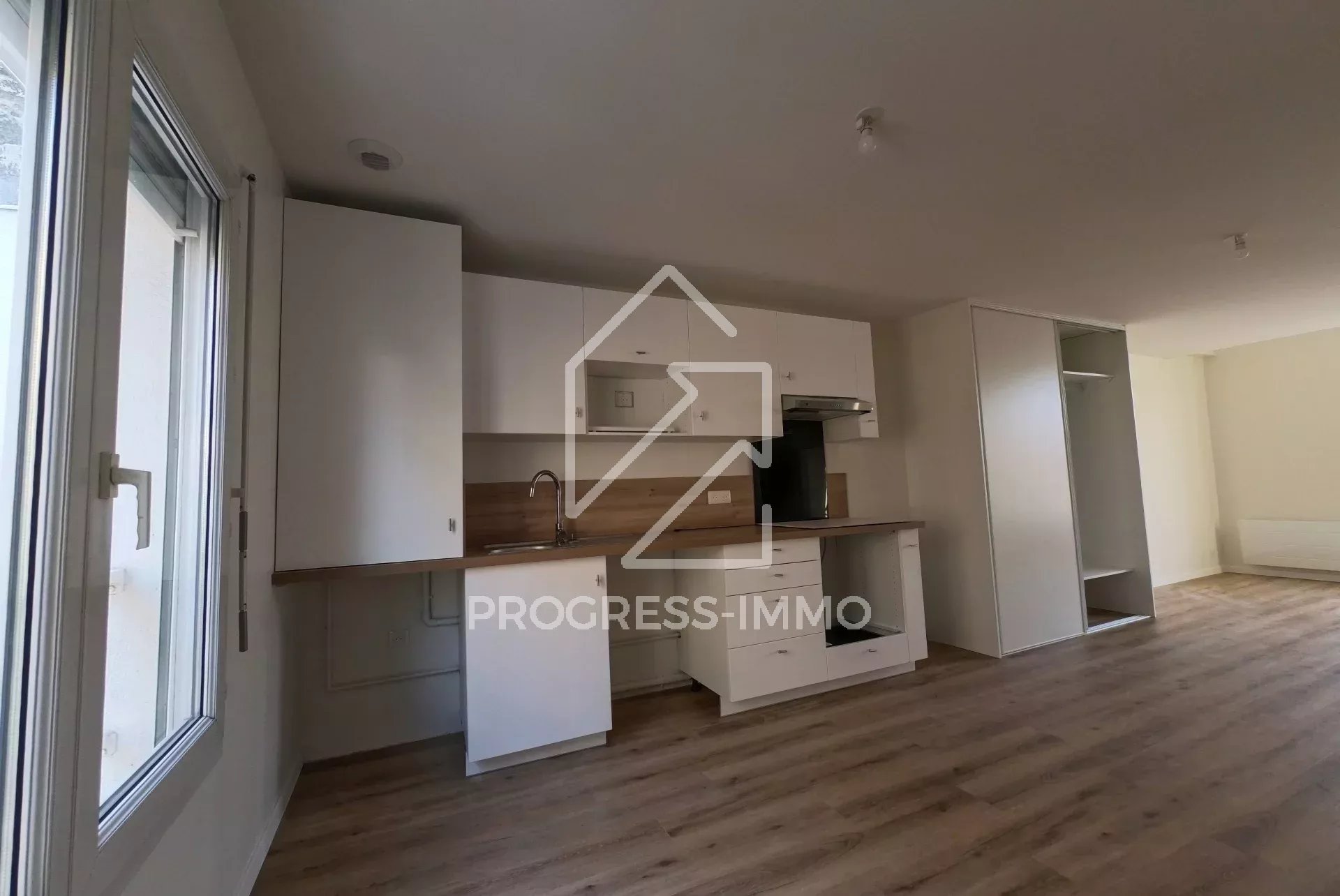 Agence immobilière de 