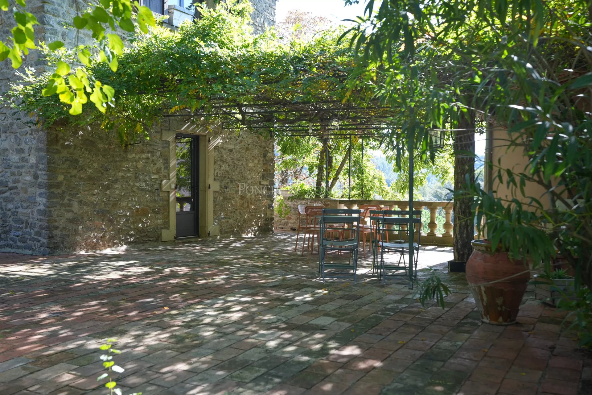 15 Bedroom Villa/Townhouse's Image 19