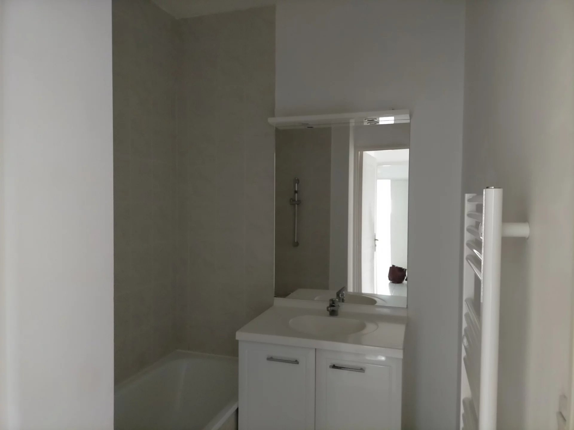 524674 Vente Lyon 8ème