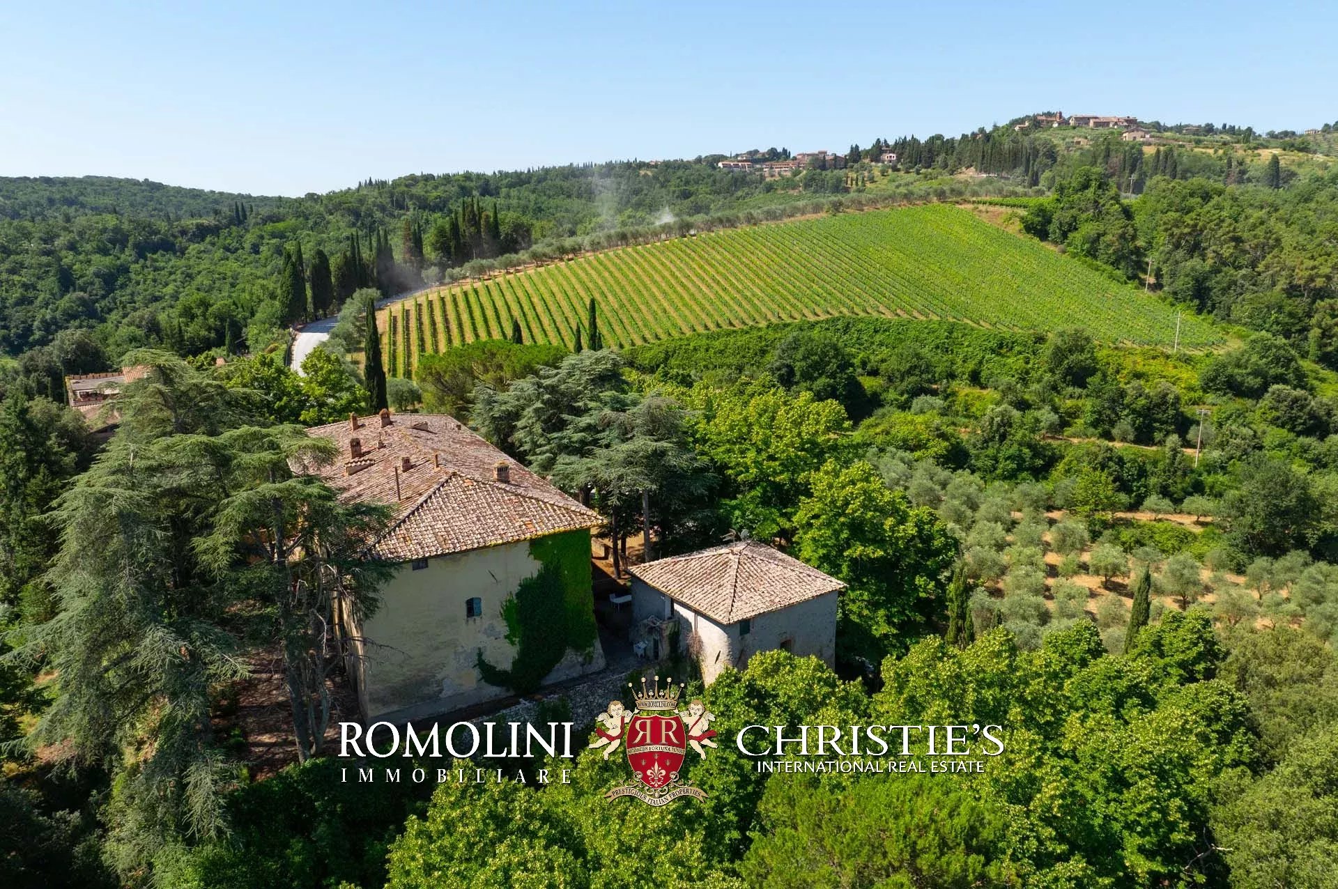 33 Bedroom Vineyard's Image 48