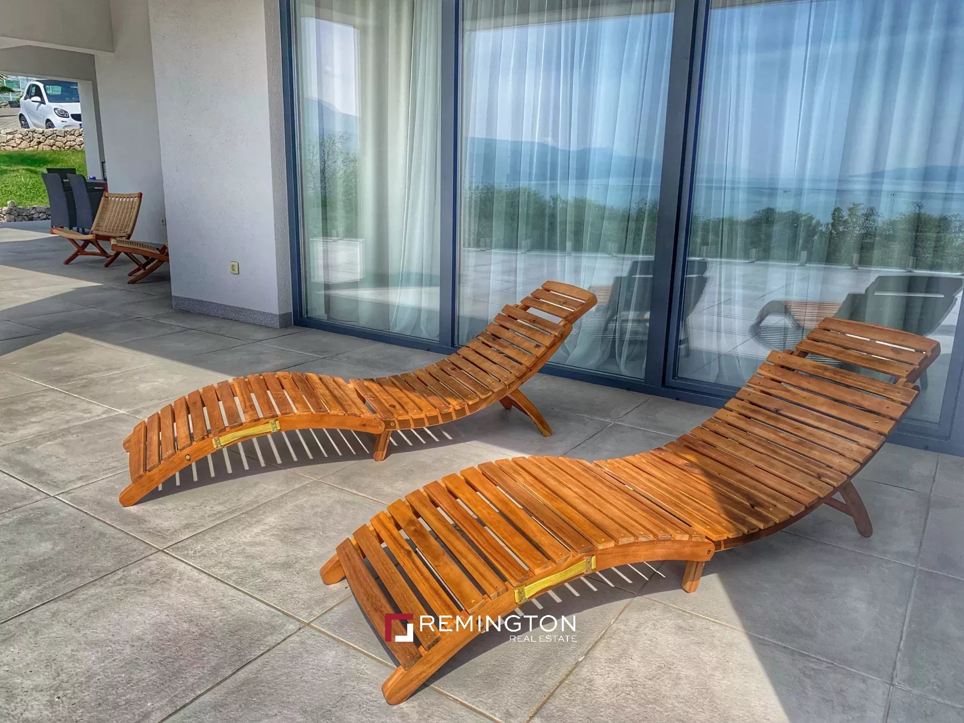 6 Bedroom Villa/Townhouse's Image 25