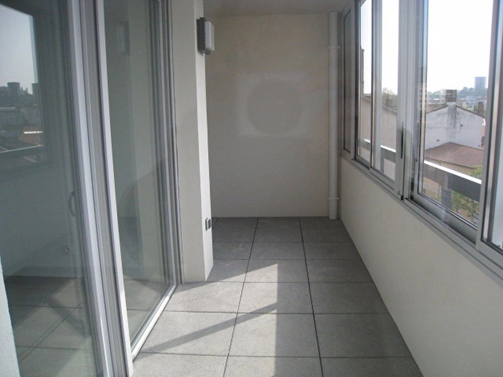 481301 Location Lyon 9ème