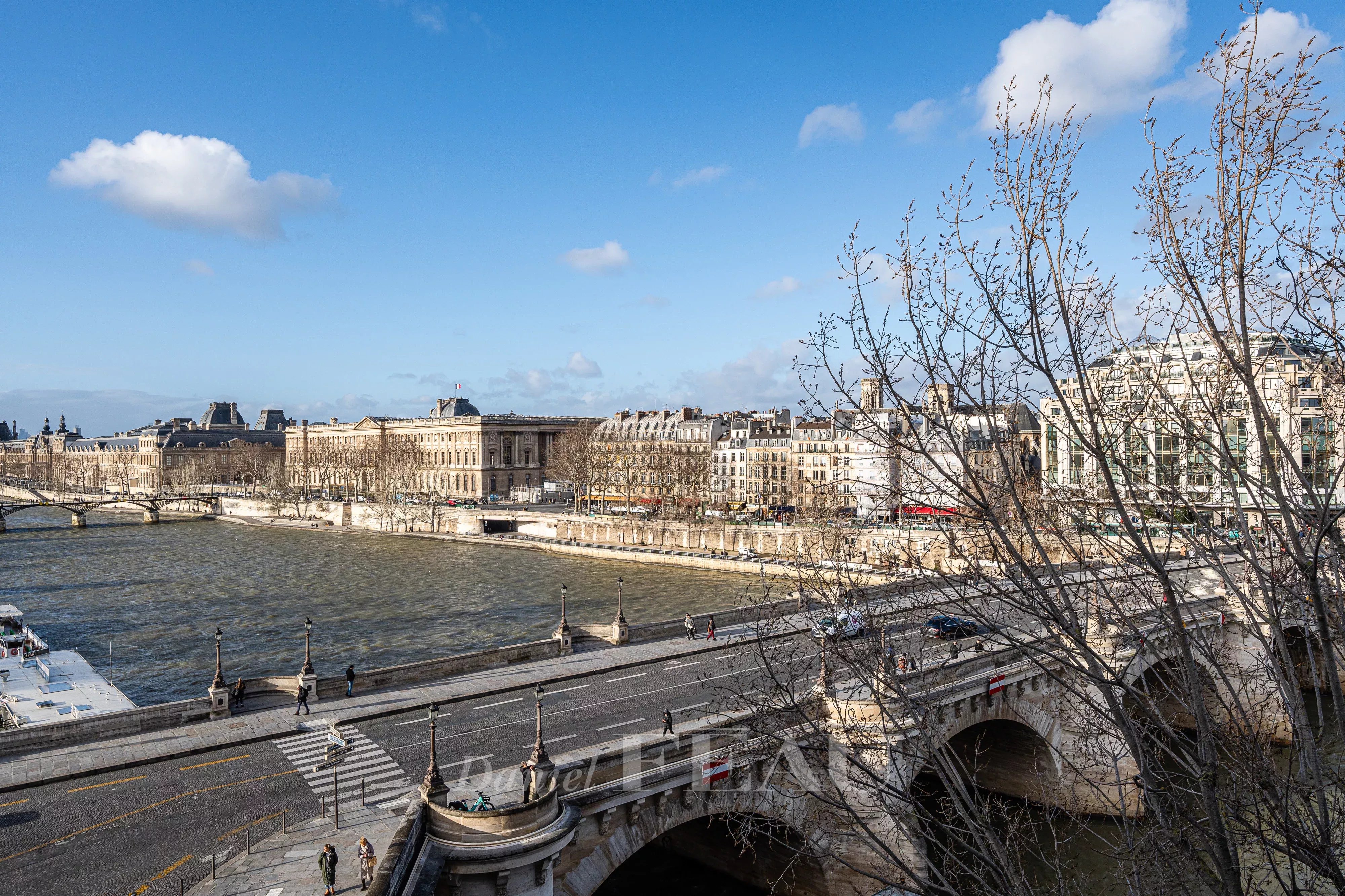 Sale Apartment Paris 1st Saint-Germain-l'Auxerrois