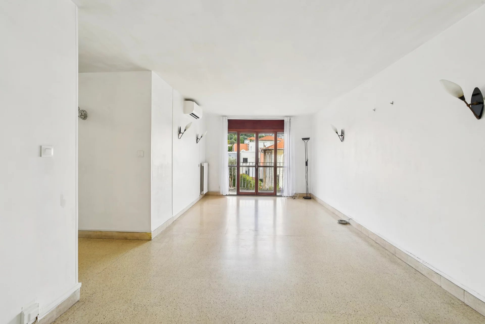 Apt for sale with panoramic sea view