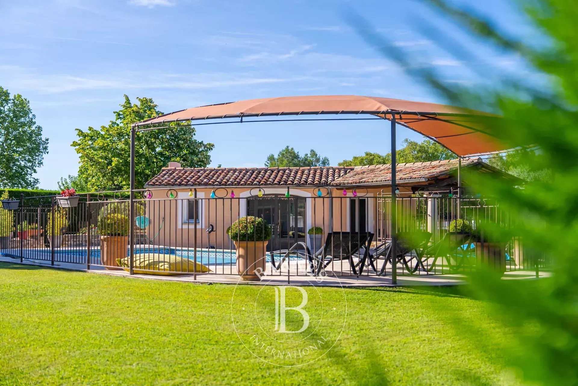 Villa Villelaure - picture 22