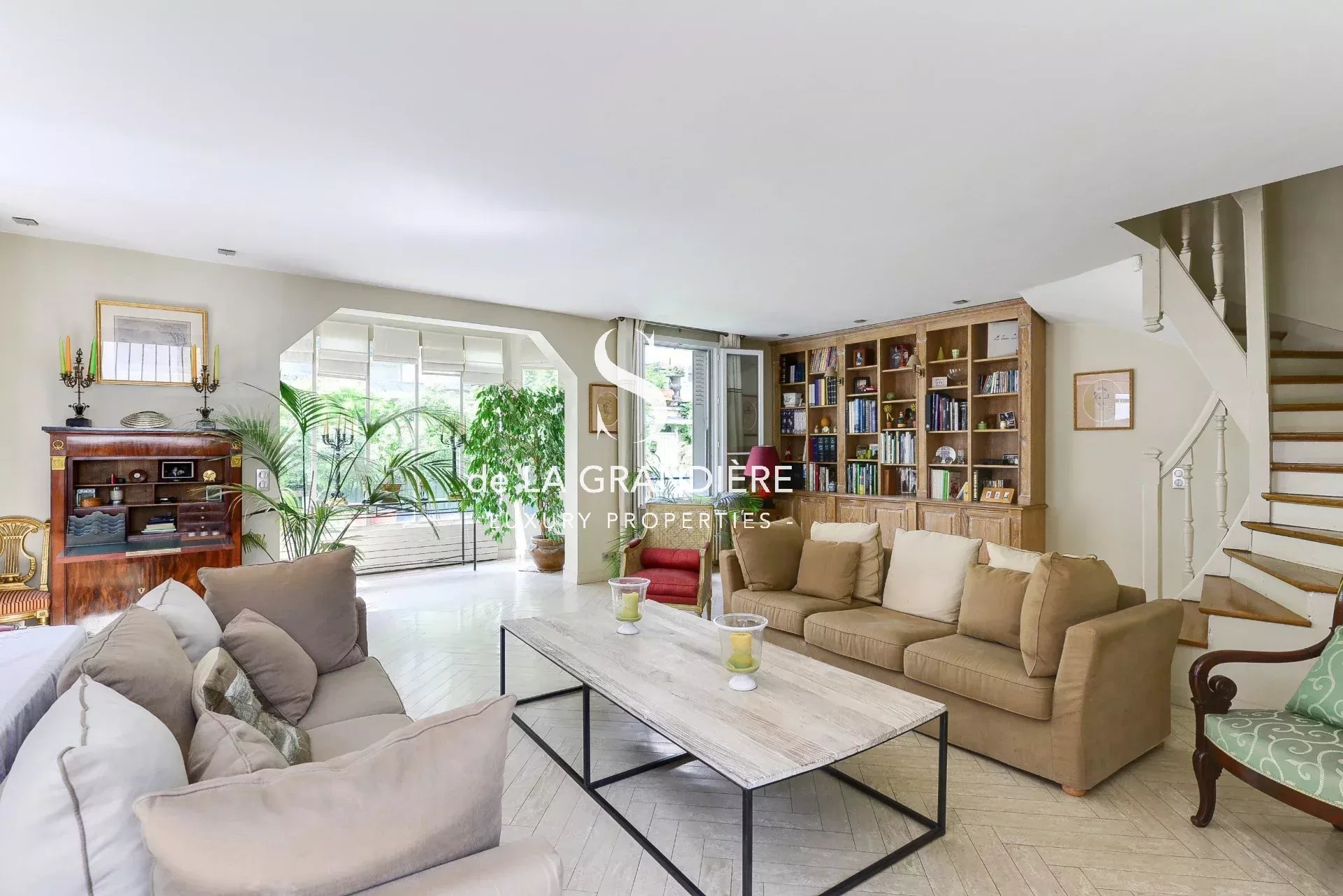 Paris 16ème - rue Parent de Rosan - 180m2