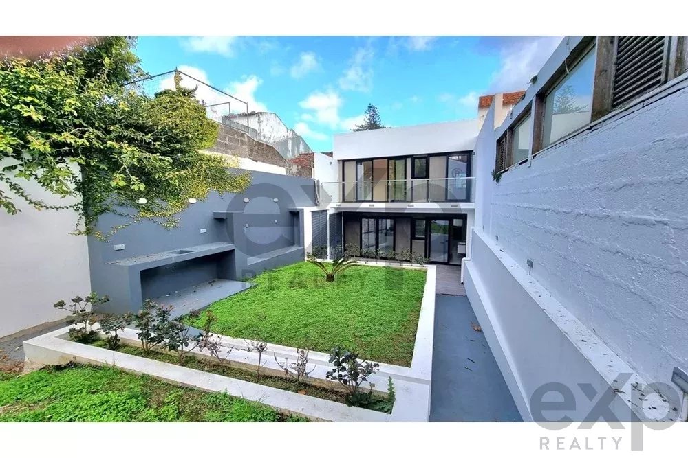 Moradia T2 Totalmente Renovada – Conforto e Modernidade Perto de Ponta Delgada