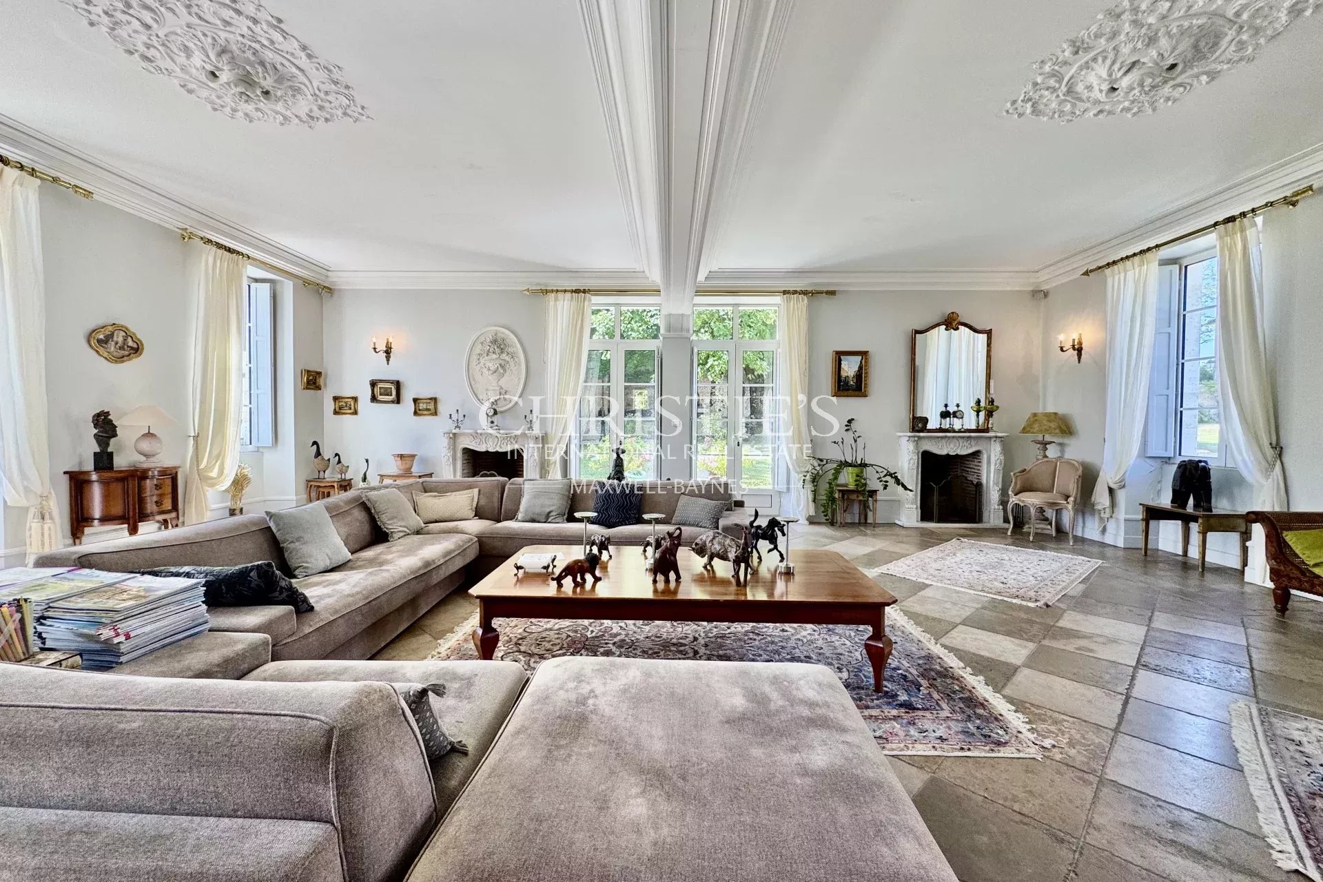 14 Bedroom Villa/Townhouse's Image 13
