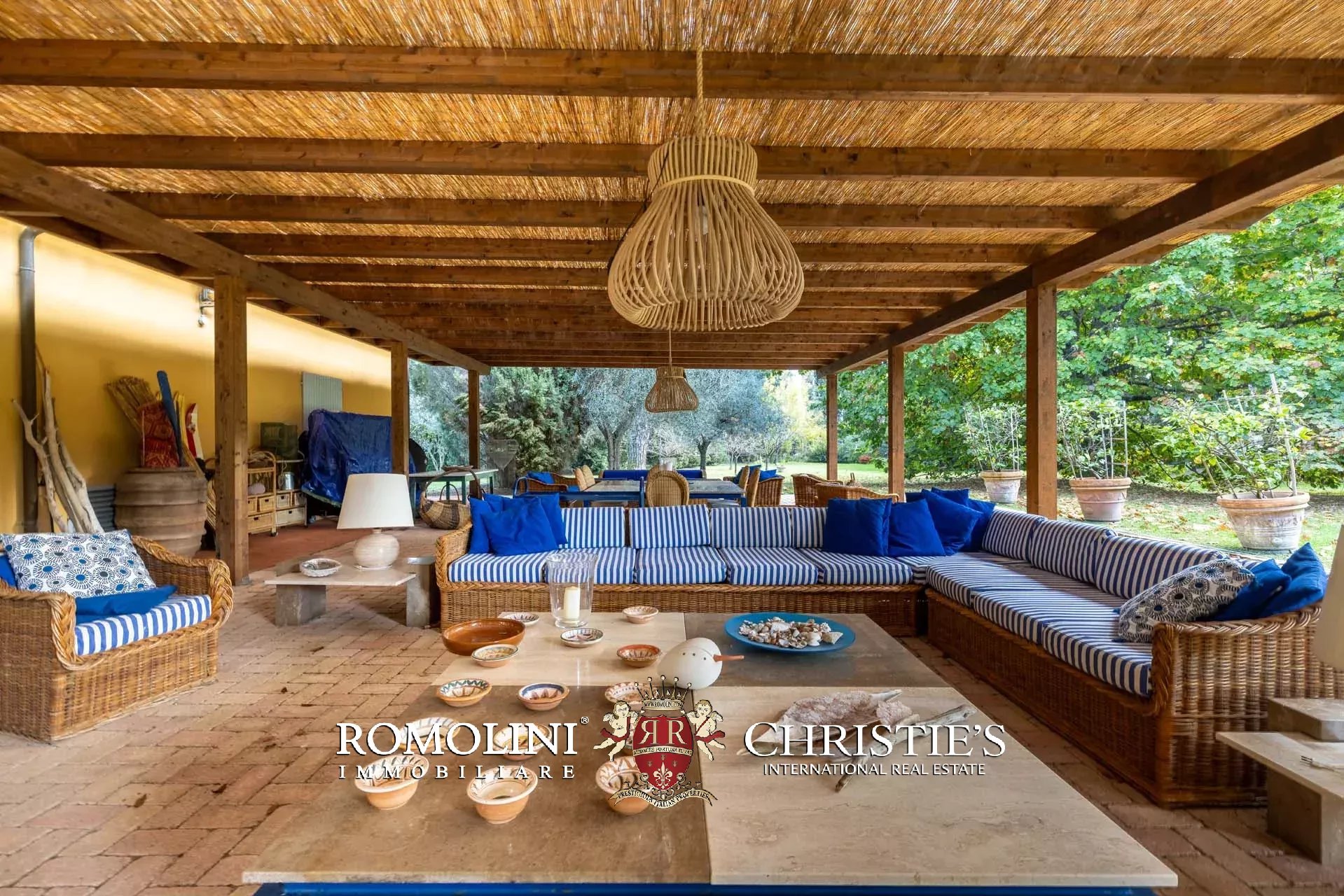 4 Bedroom Villa/Townhouse's Image 8