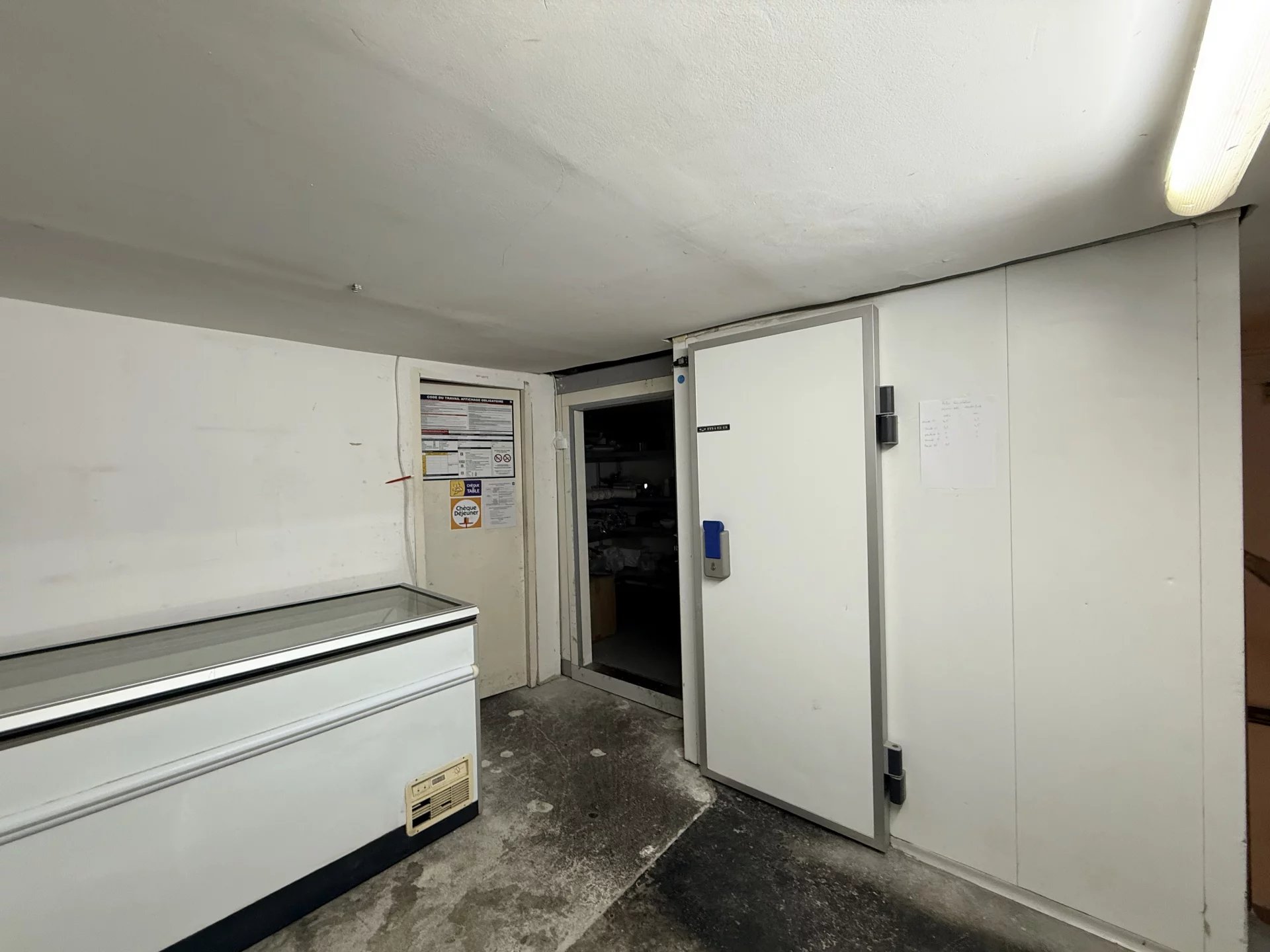 FONDS DE COMMERCE PETITE RESTAURATION LICENCE 3  NICE