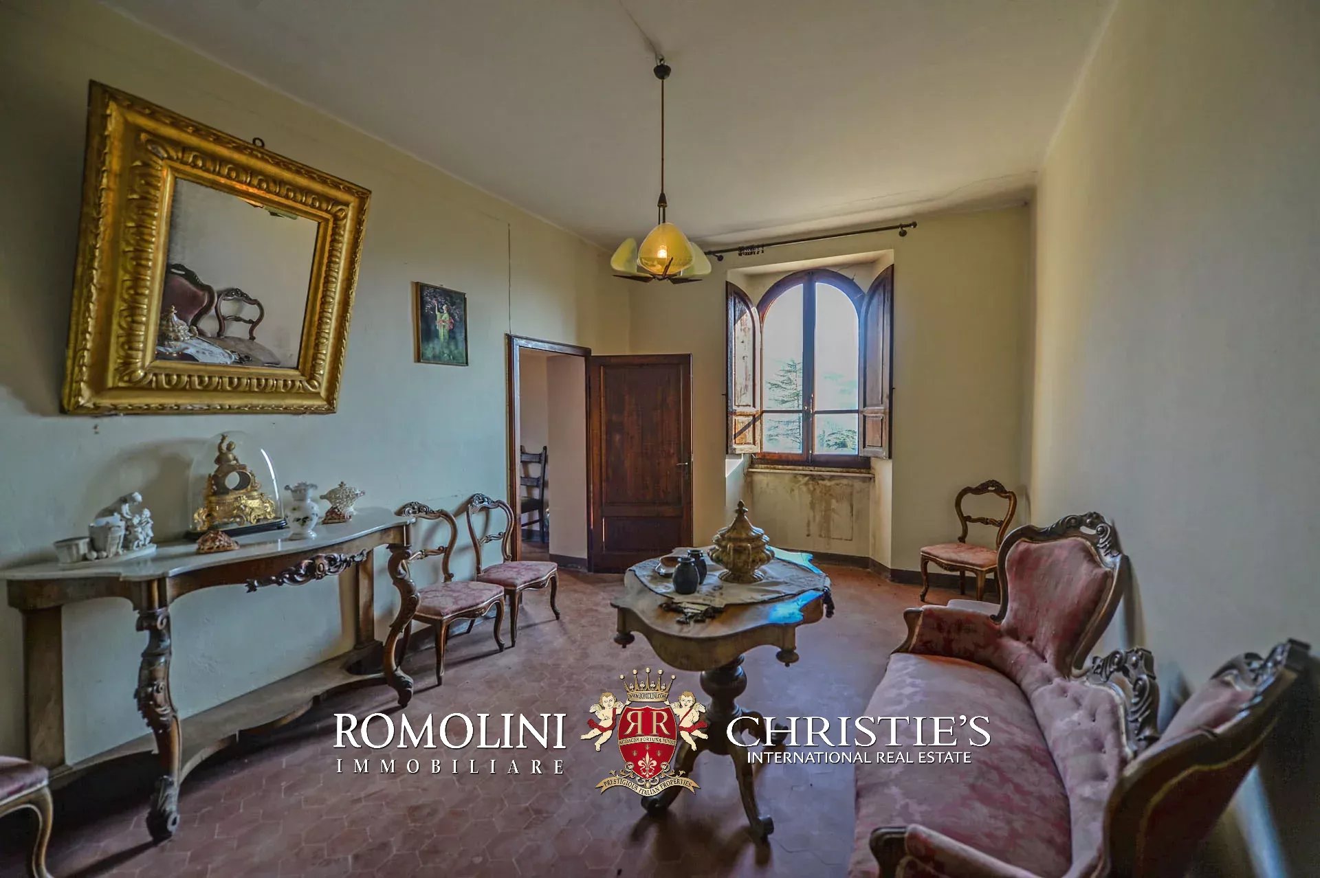 7 Bedroom Villa/Townhouse's Image 48